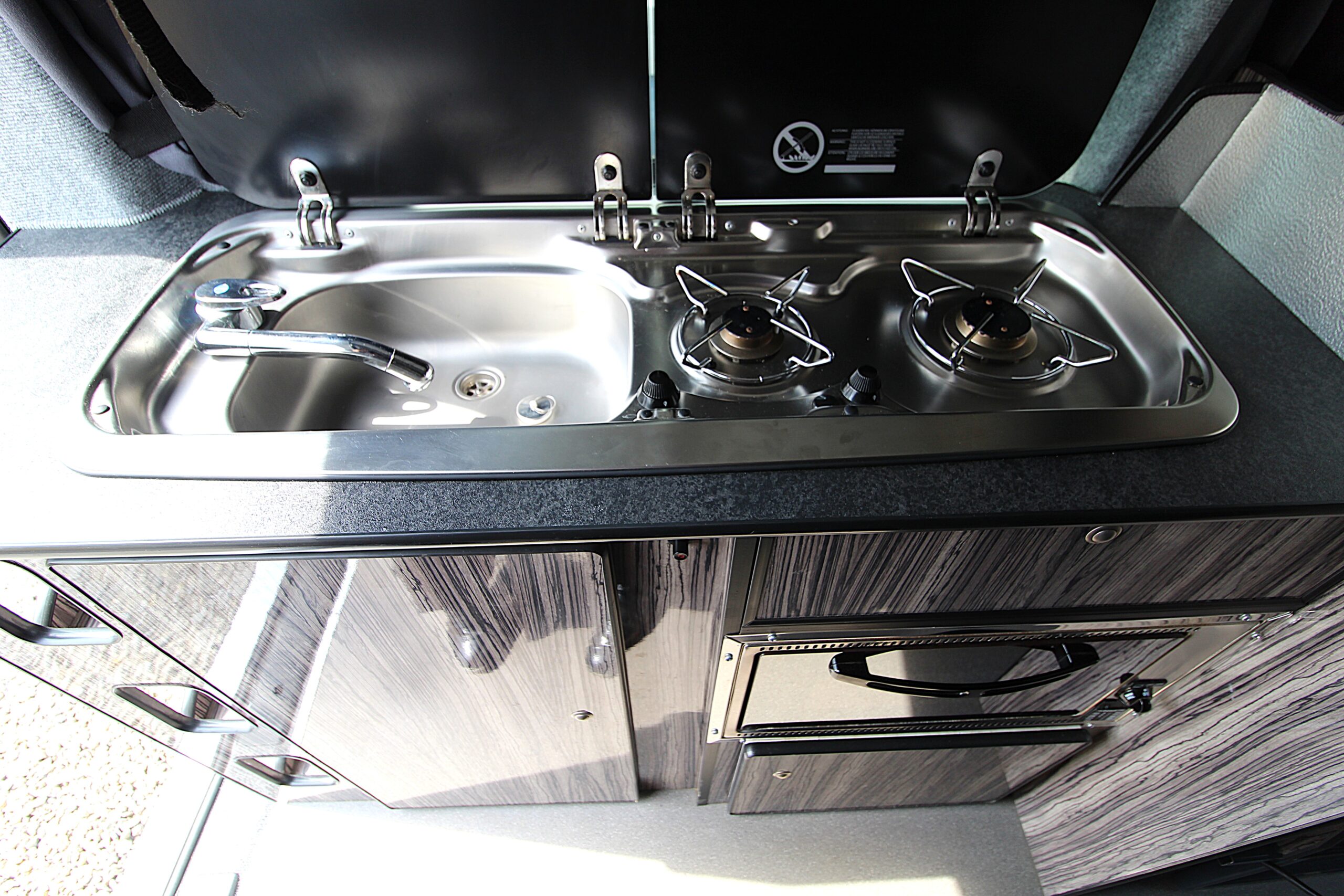 2015-vw-leisuredrive-vivanti-66776-12.jpg