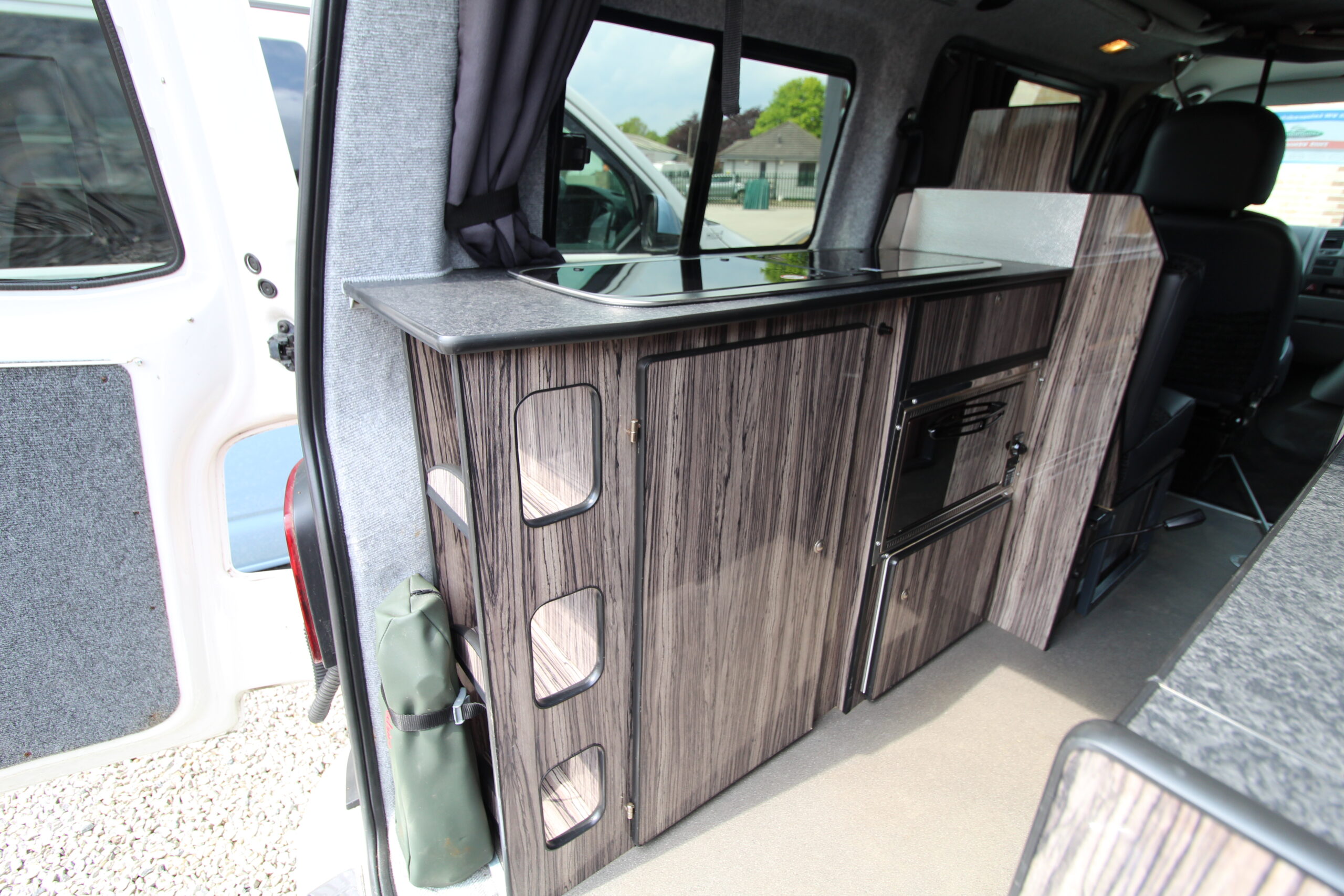 2015-vw-leisuredrive-vivanti-66776-39.jpg