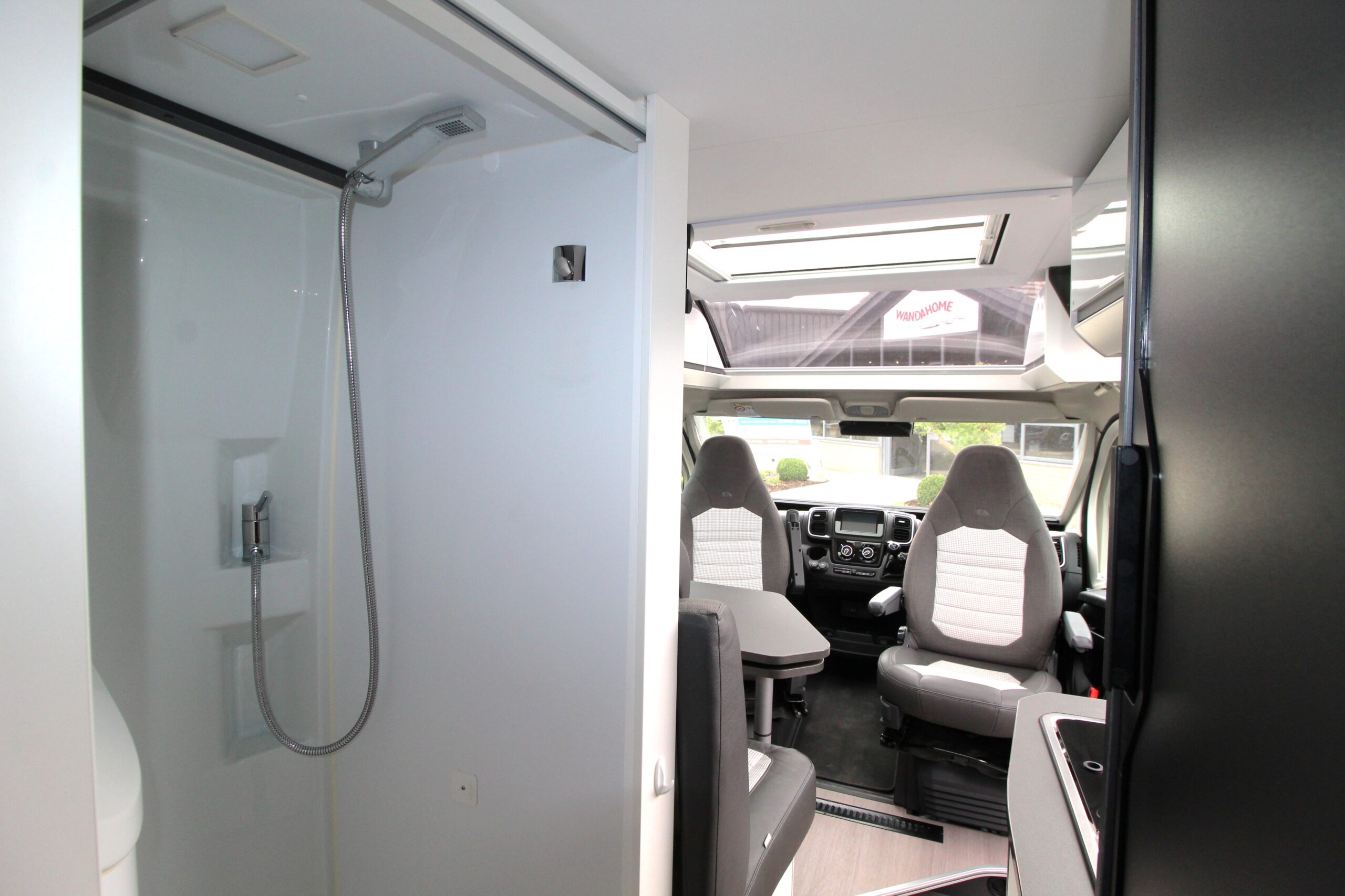 2021-adria-twin-supreme-640-slb-27.jpg