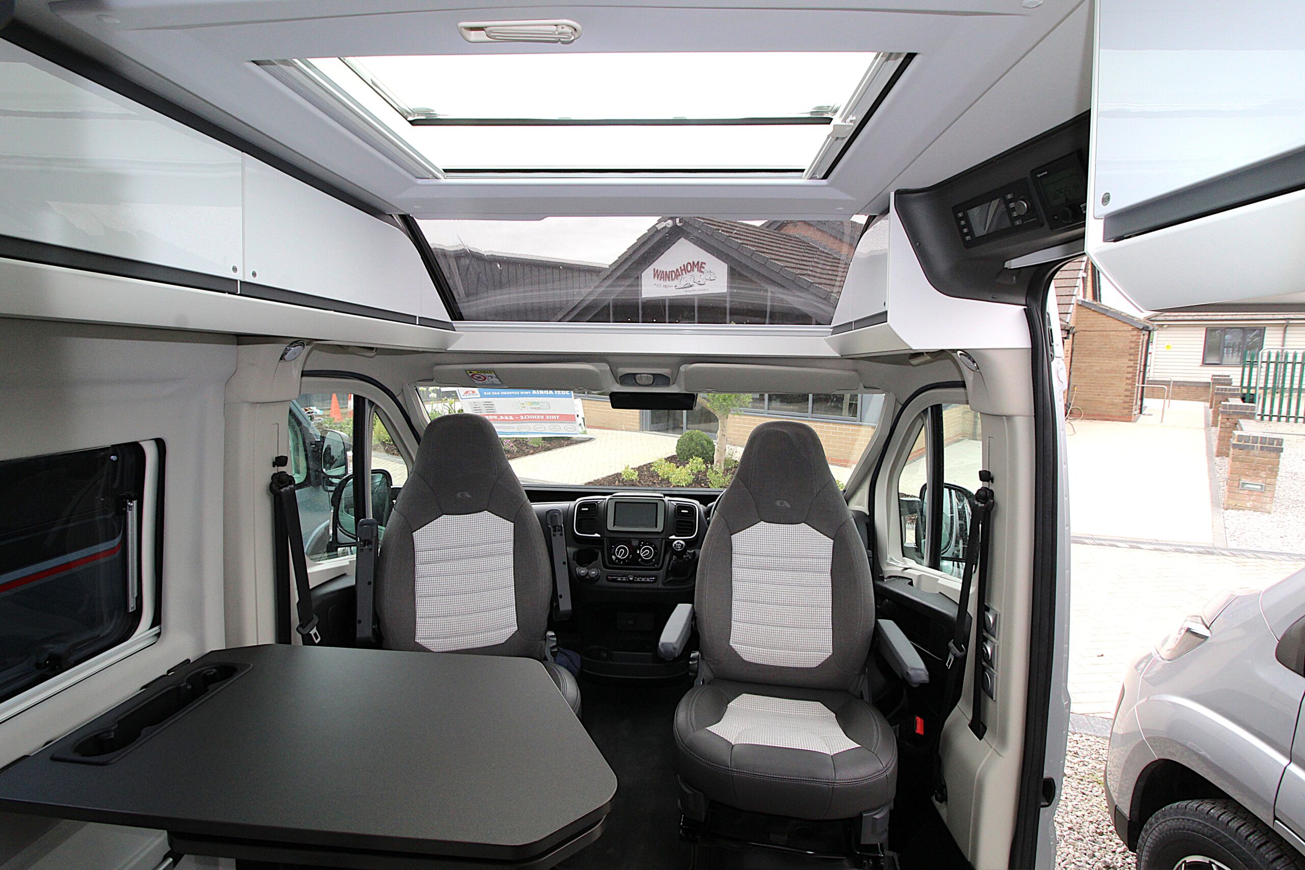 2021-adria-twin-supreme-640-slb-28.jpg