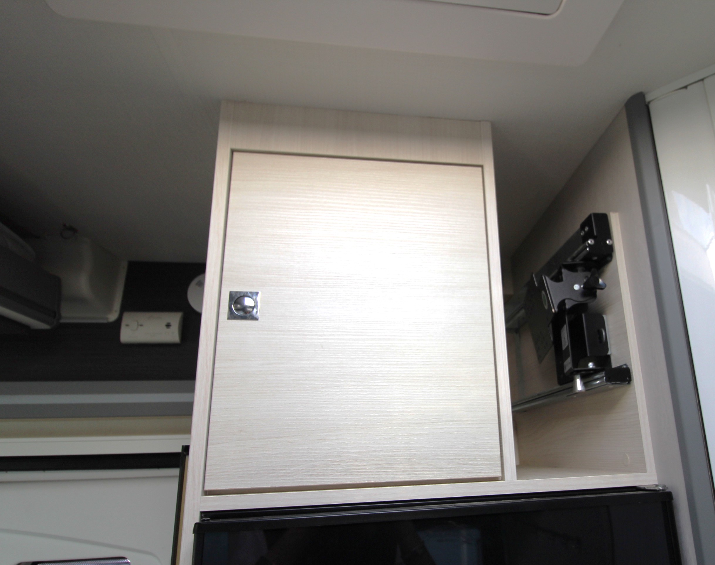 2021-chausson-titanium-premium-650-19.jpg