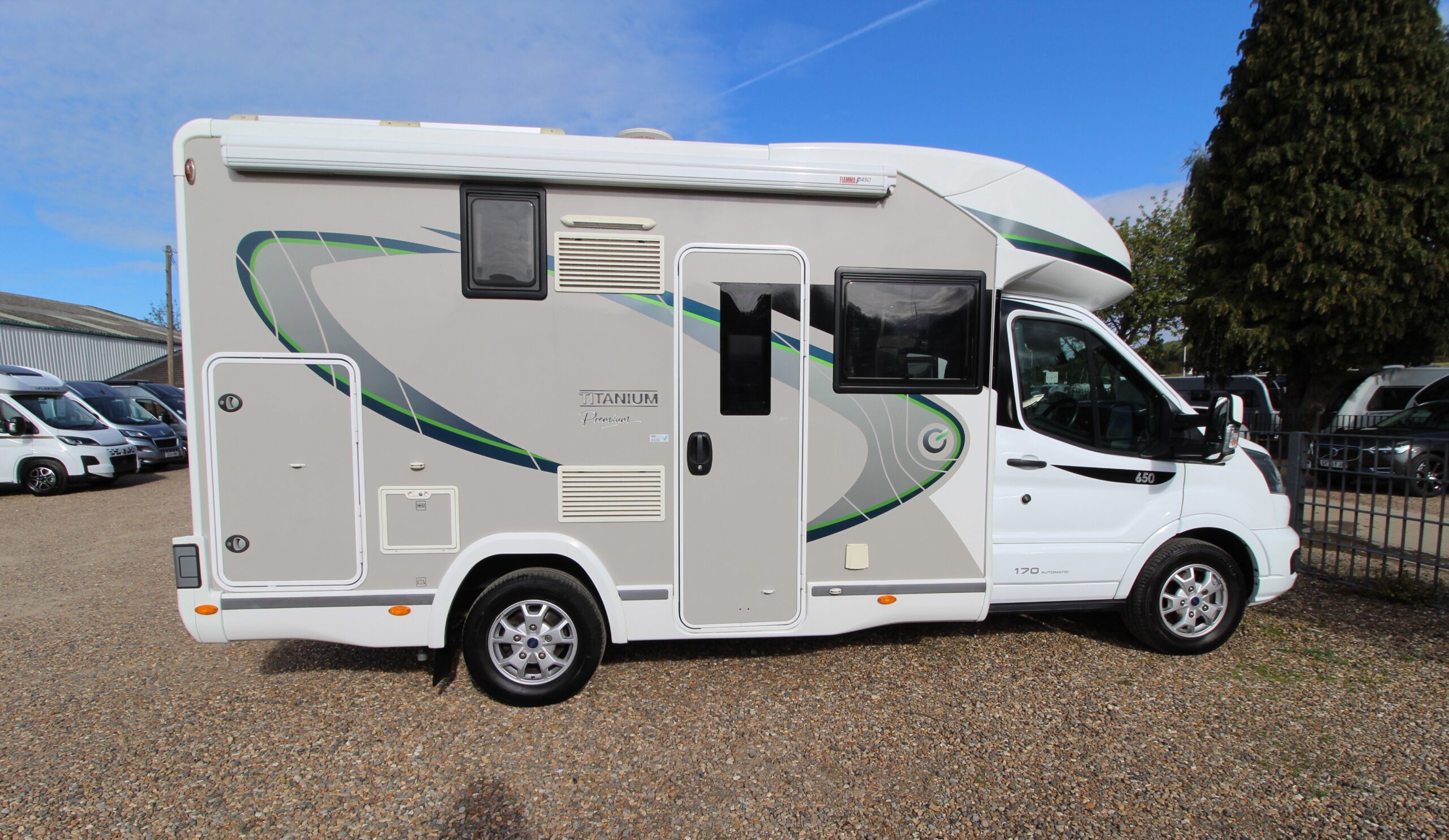 2021-chausson-titanium-premium-650-4.jpg