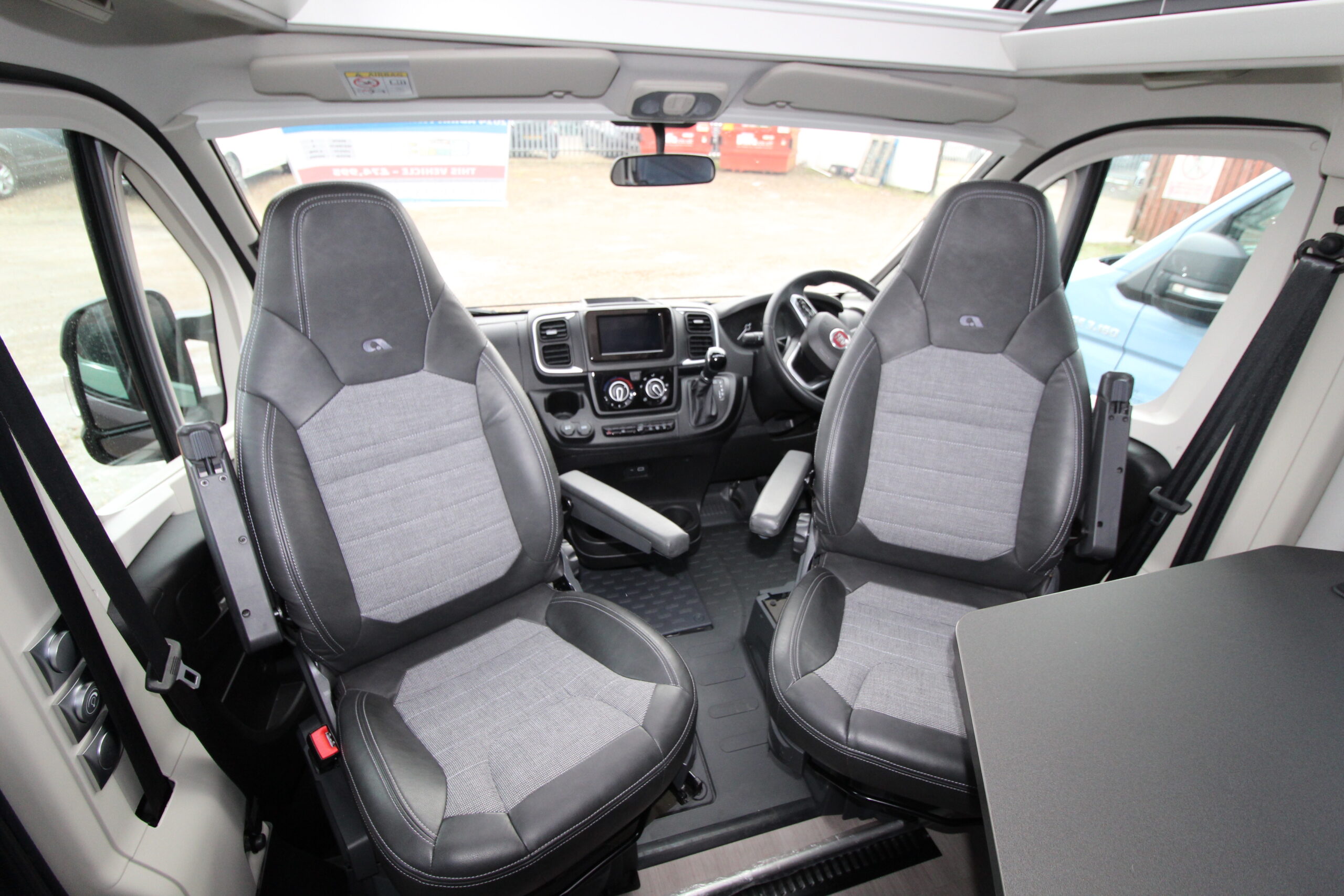 2024-adria-twin-supreme-600-spb-25.jpg