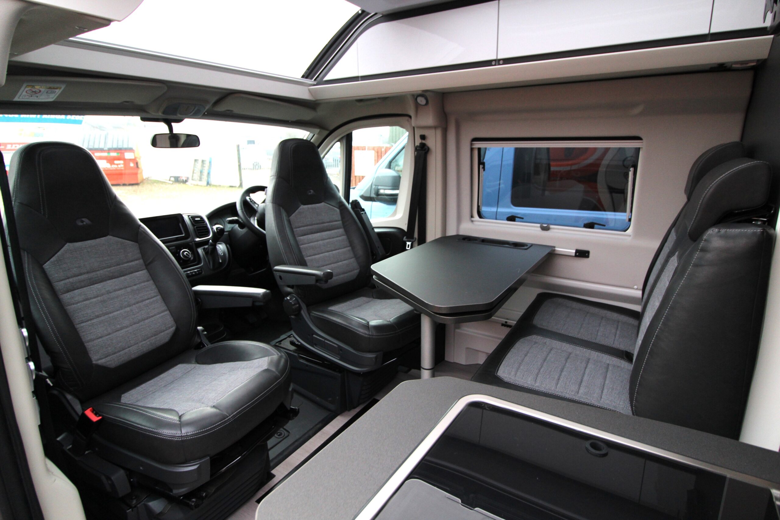 2024-adria-twin-supreme-600-spb-37.jpg