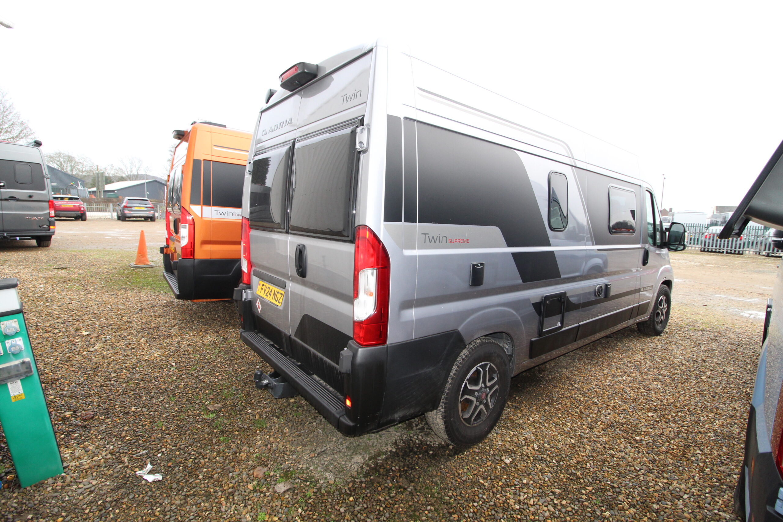 2024-adria-twin-supreme-600-spb-7.jpg