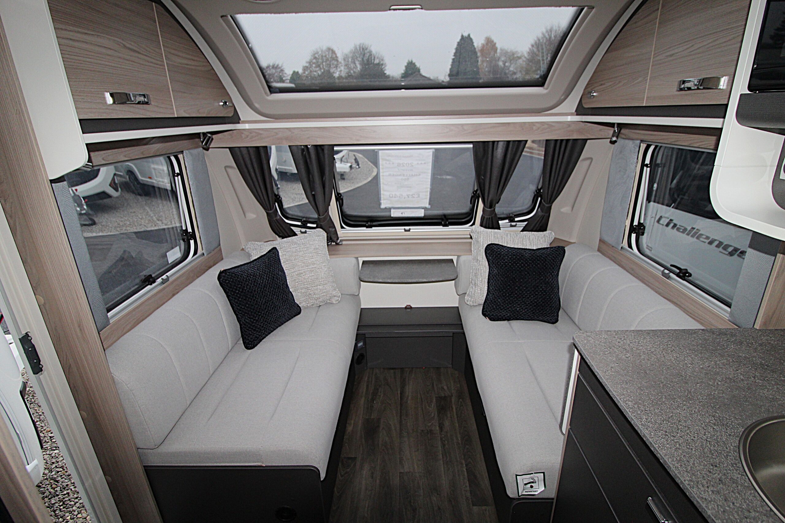2026-challenger-500-13.jpg