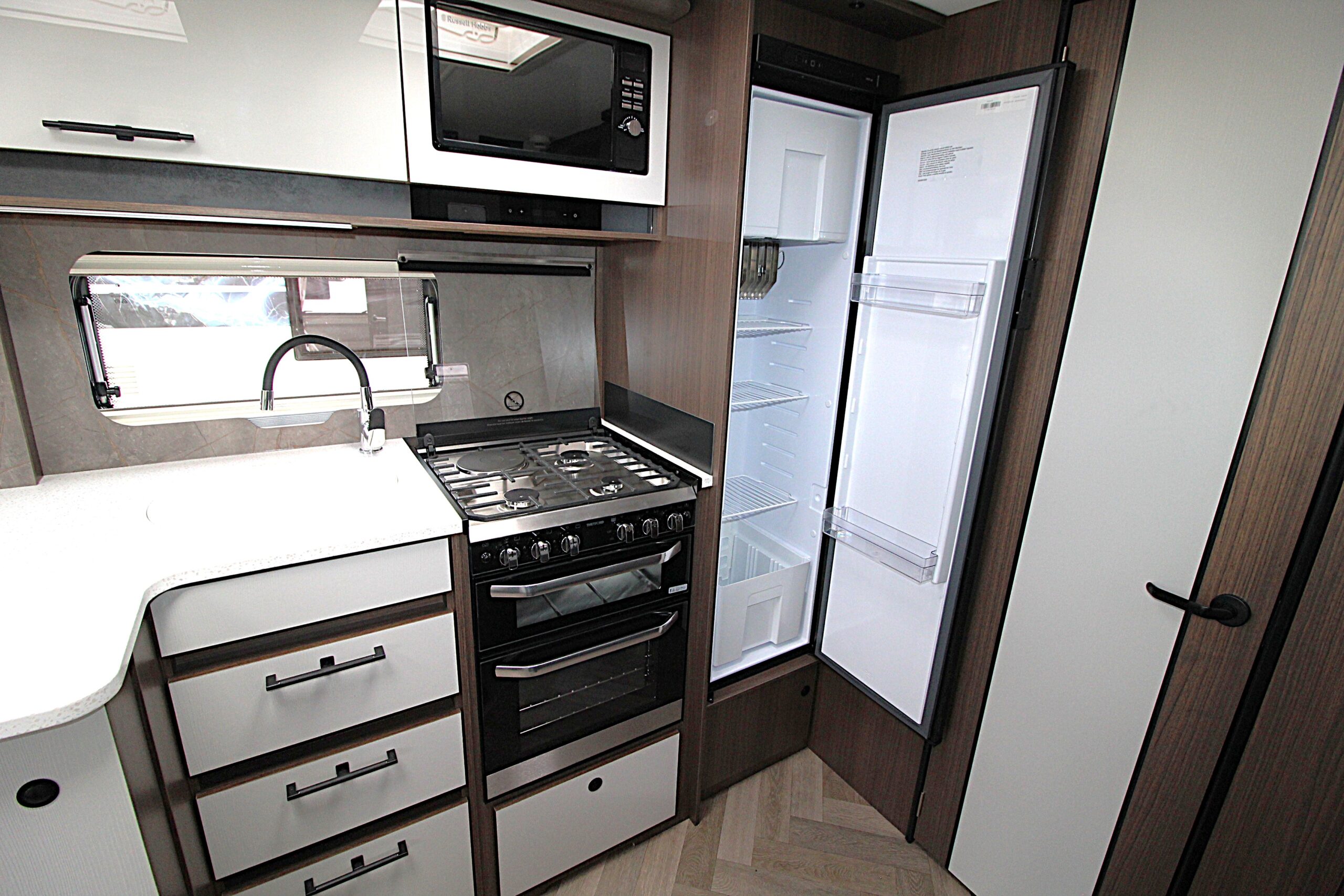 2026-coachman-laser-480-27.jpg