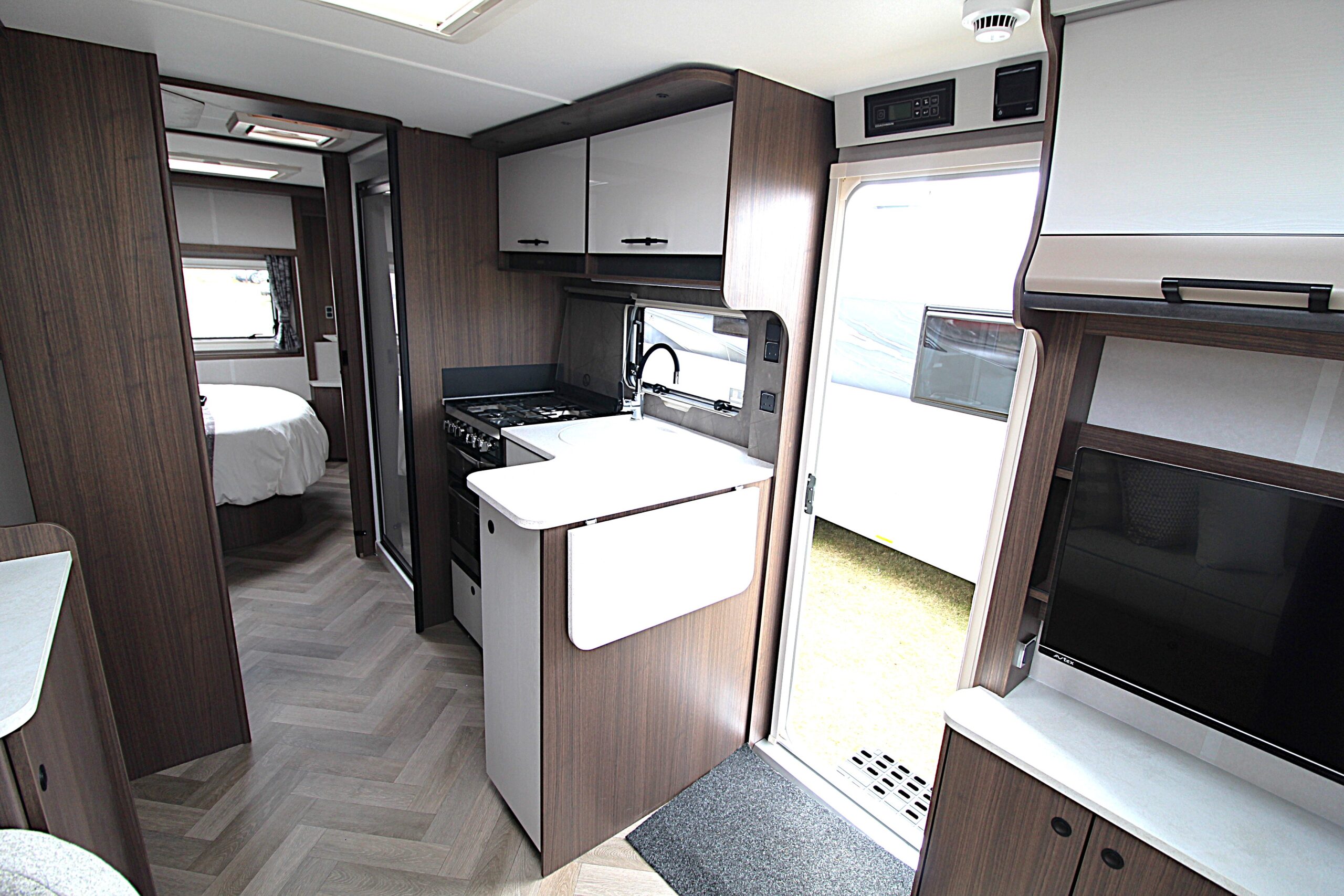 2026-coachman-laser-855-30.jpg