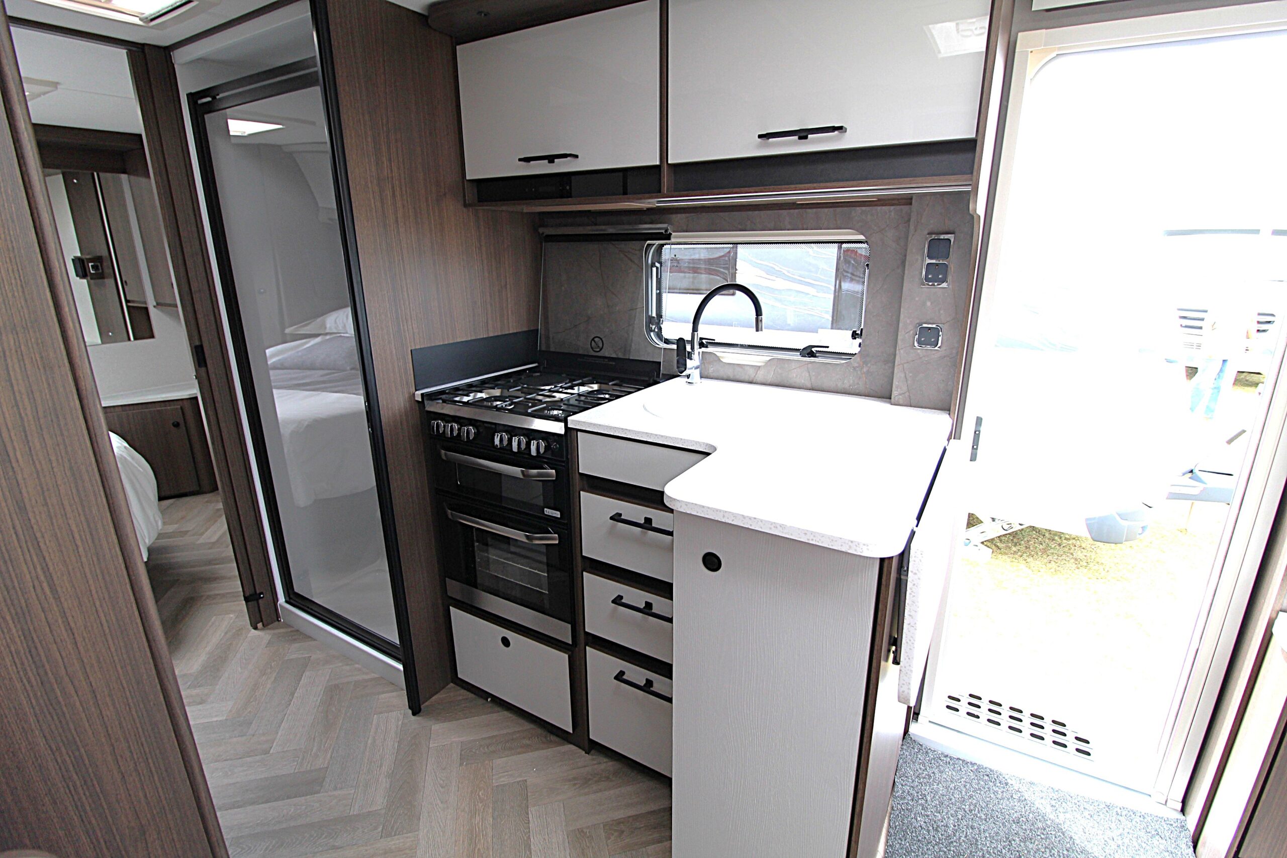 2026-coachman-laser-855-32.jpg