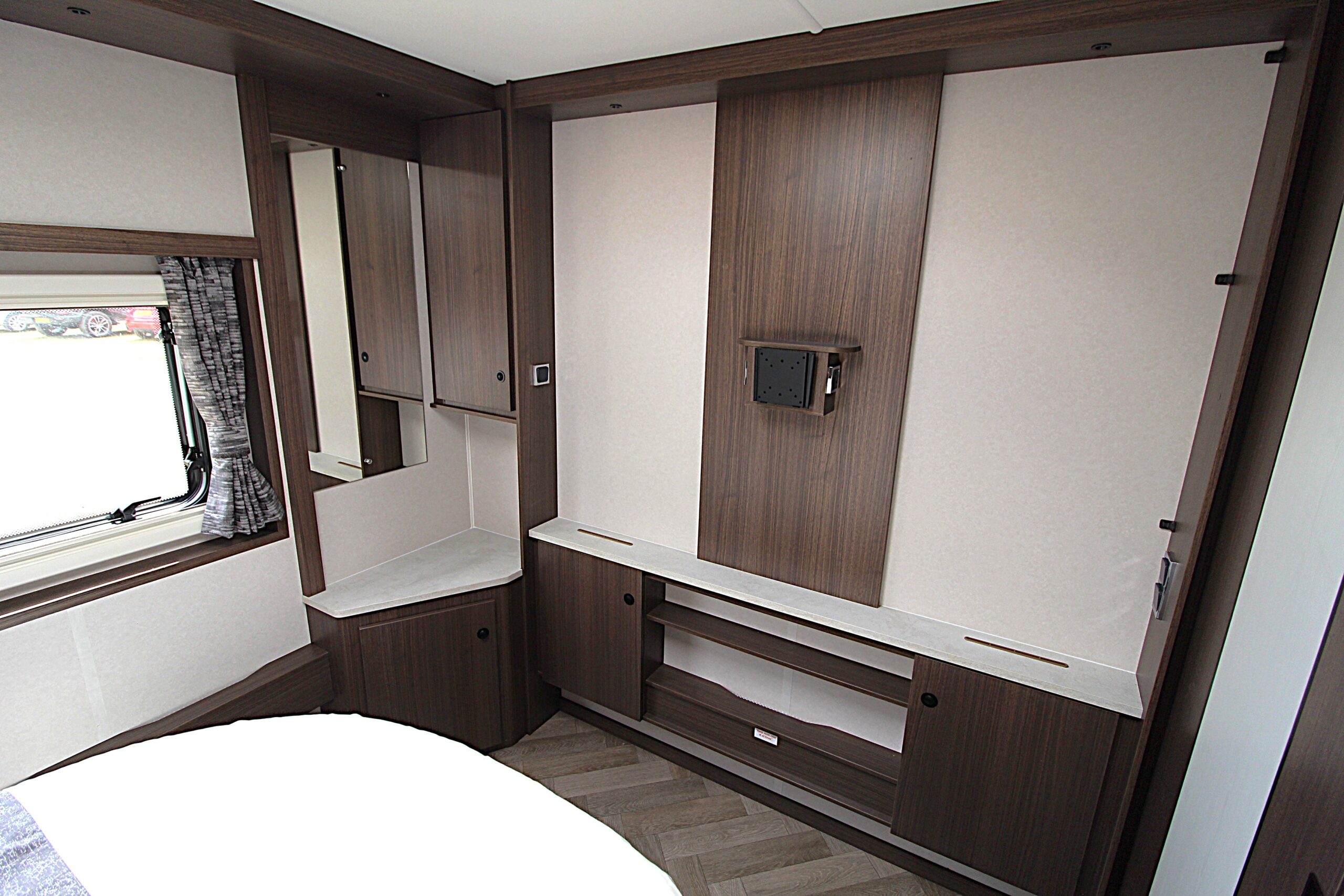 2026-coachman-laser-855-9.jpg