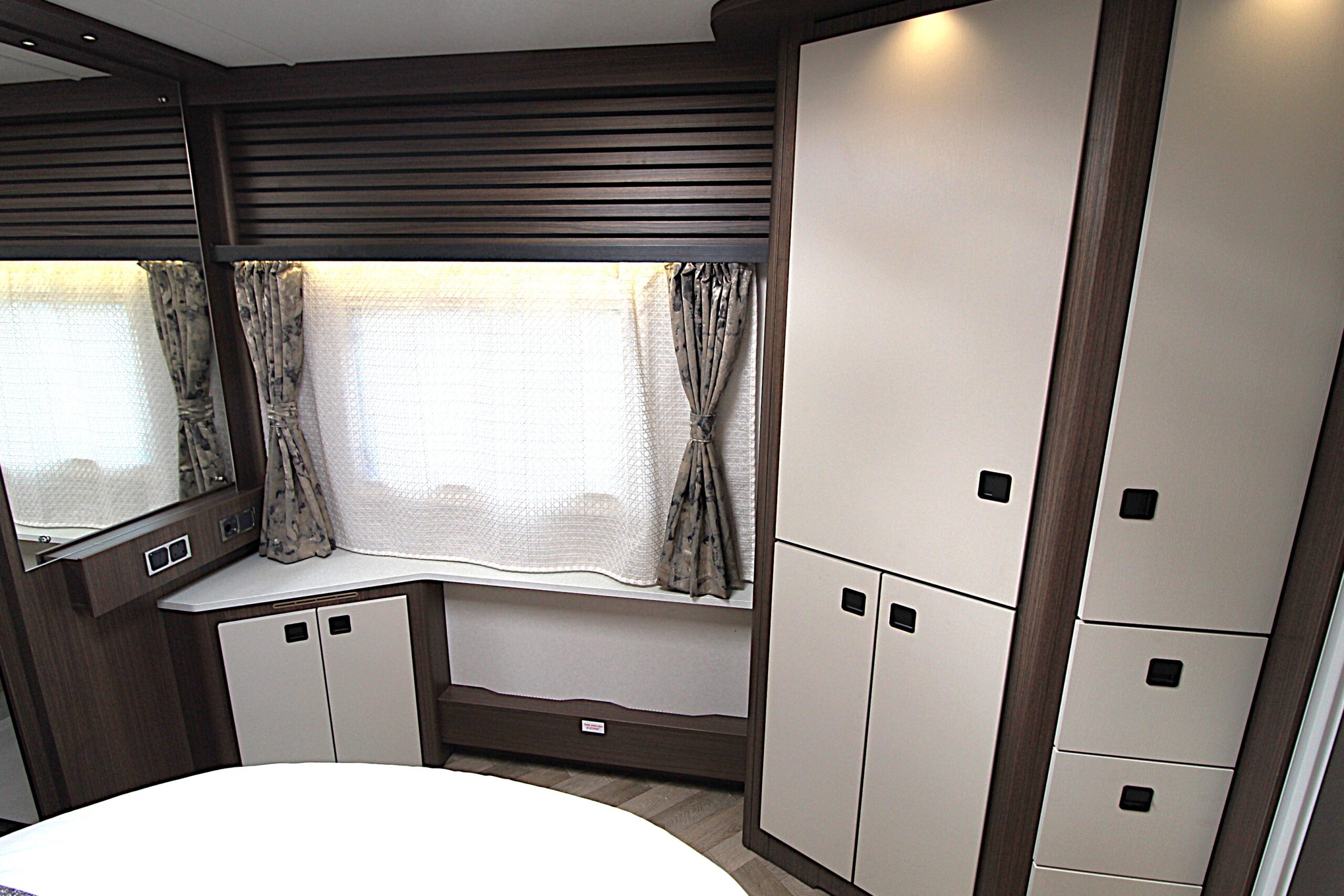 2026-coachman-lusso-ii-28.jpg