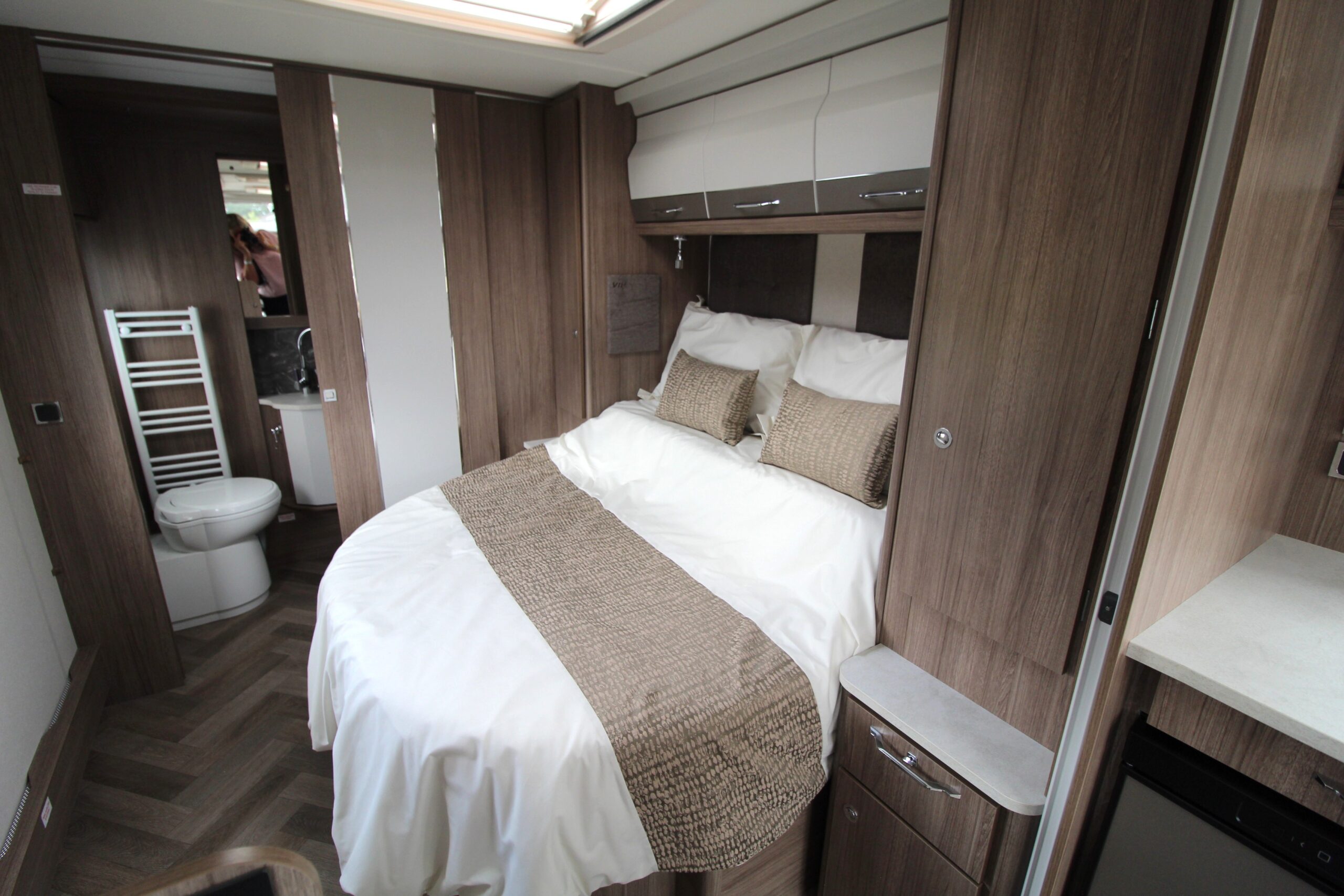 2026-coachman-vip-575-15.jpg