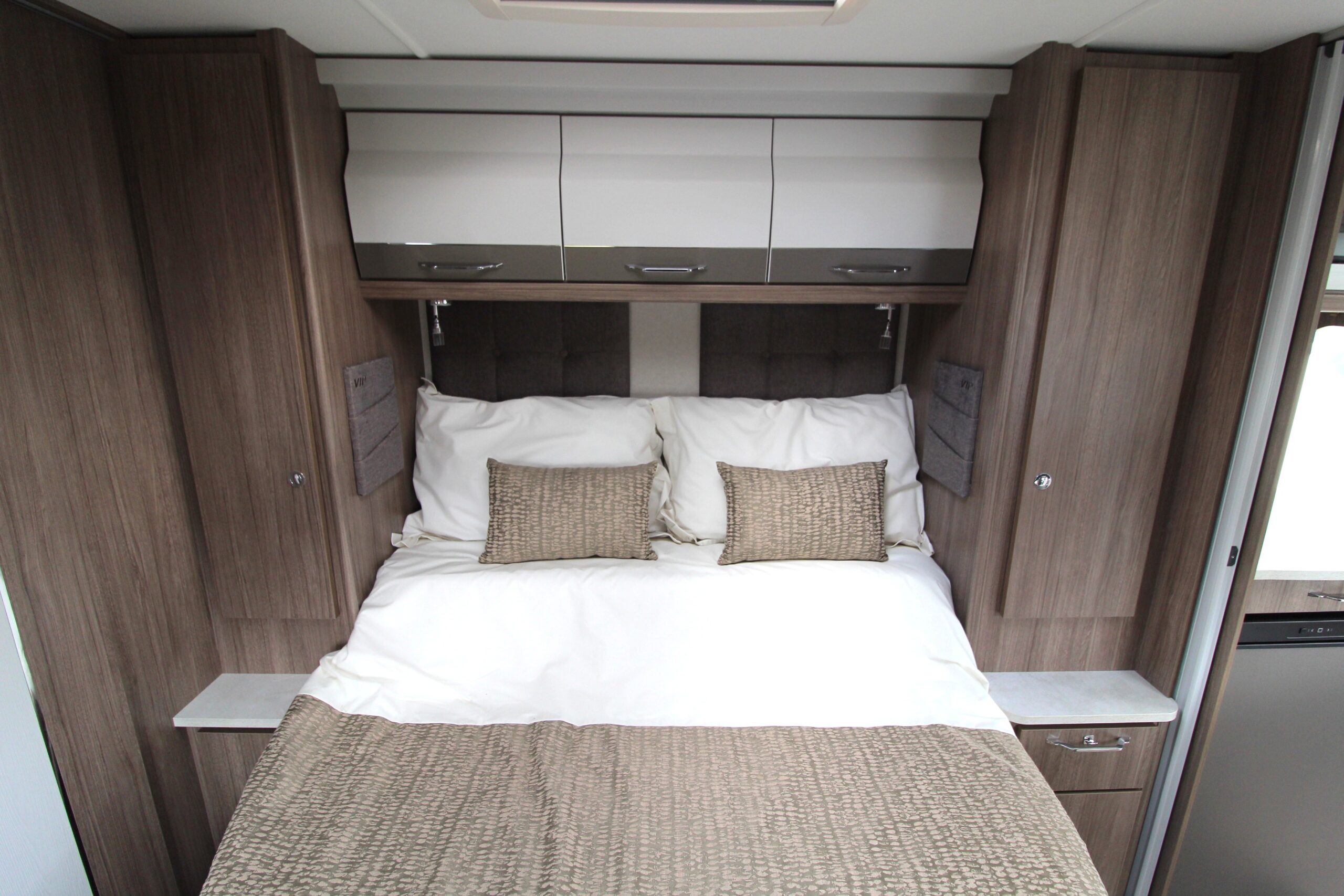 2026-coachman-vip-575-16.jpg