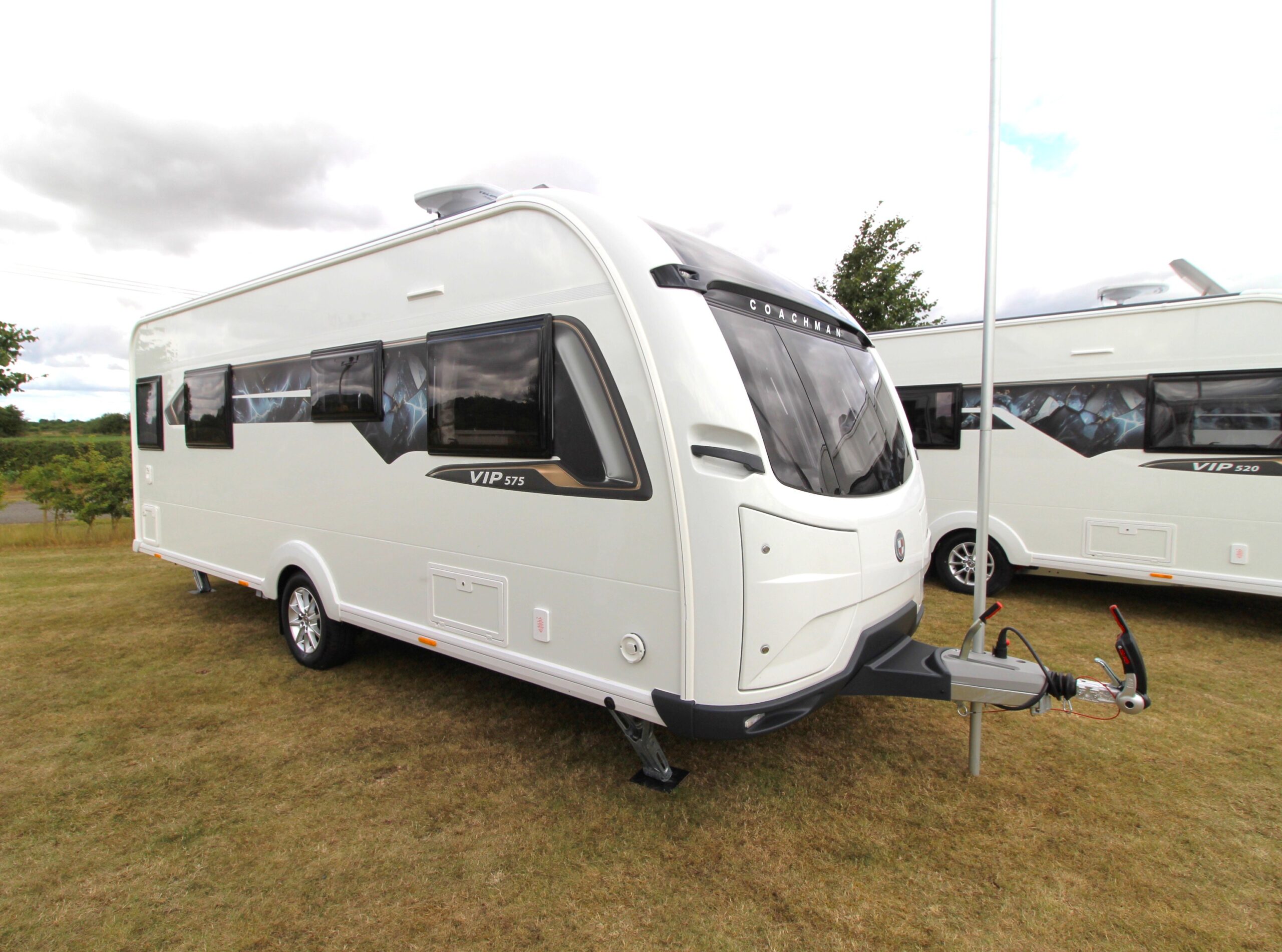2026-coachman-vip-575-4.jpg
