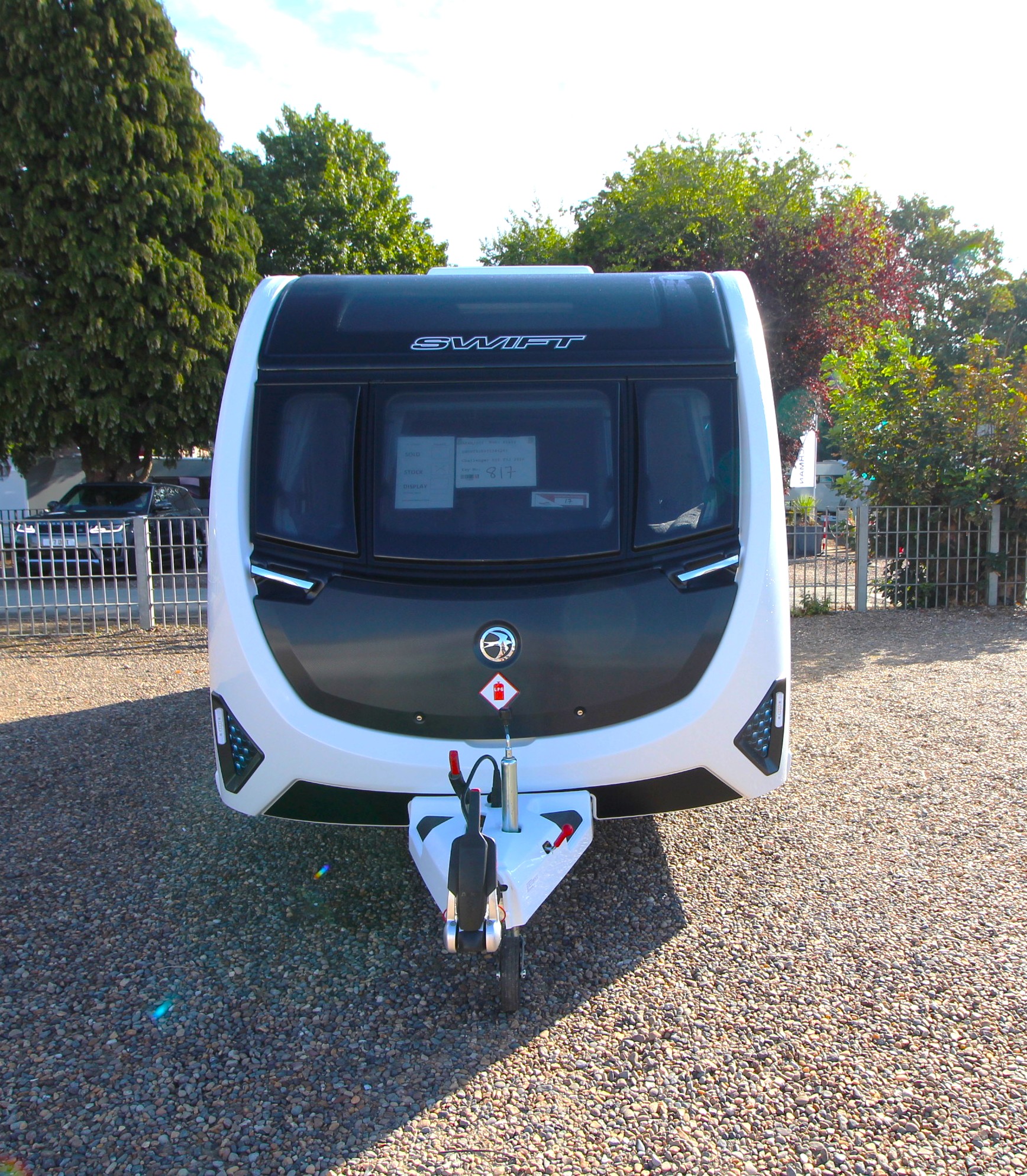 2026-swift-challenger-500-exterior-3.jpg