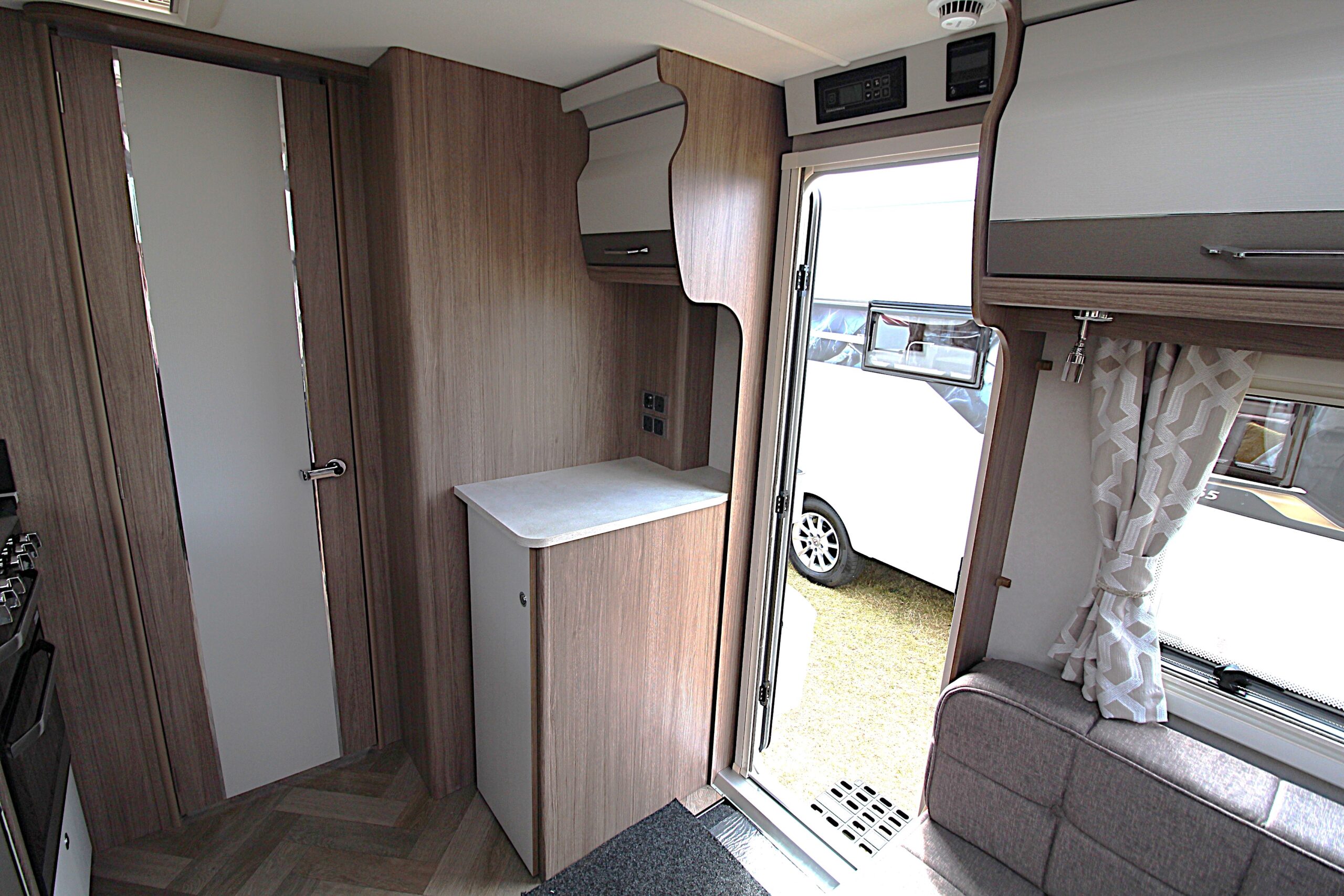 2026-vip-545-13.jpg