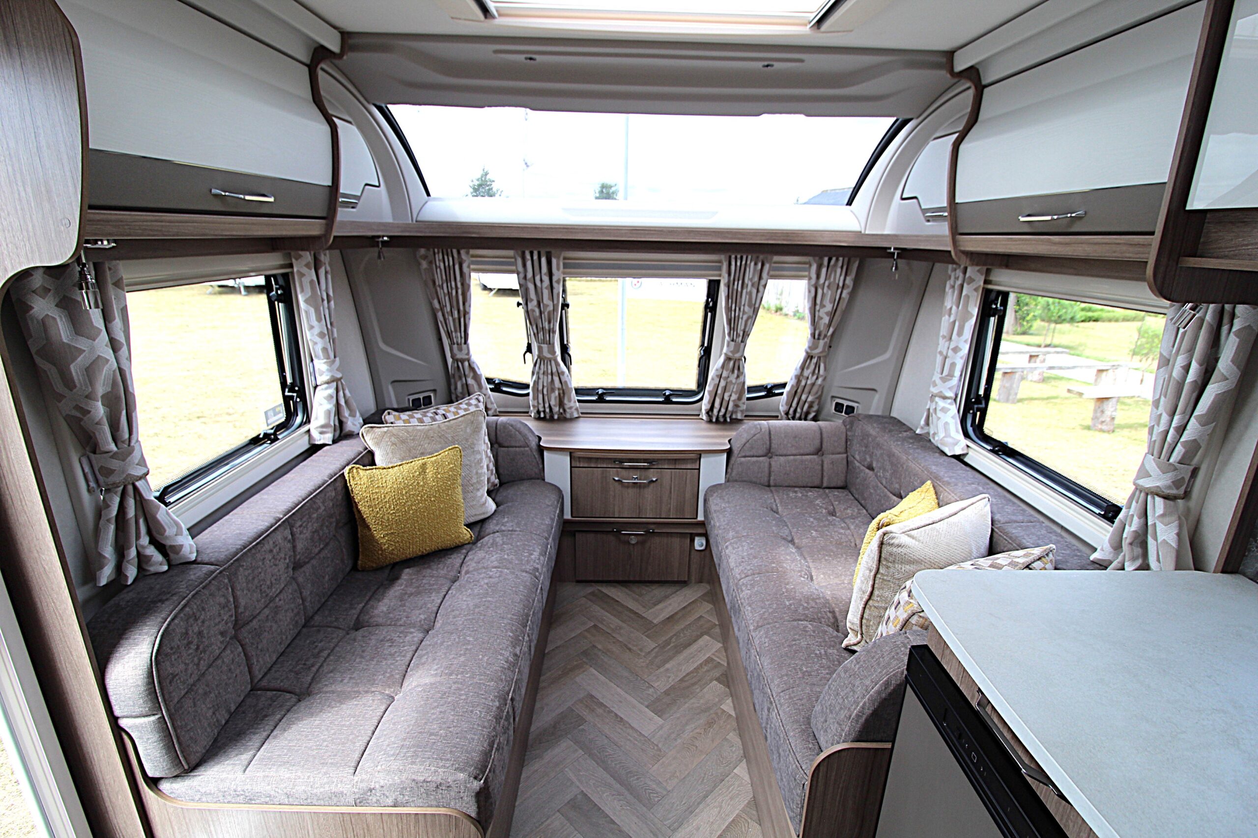 2026-vip-545-22.jpg