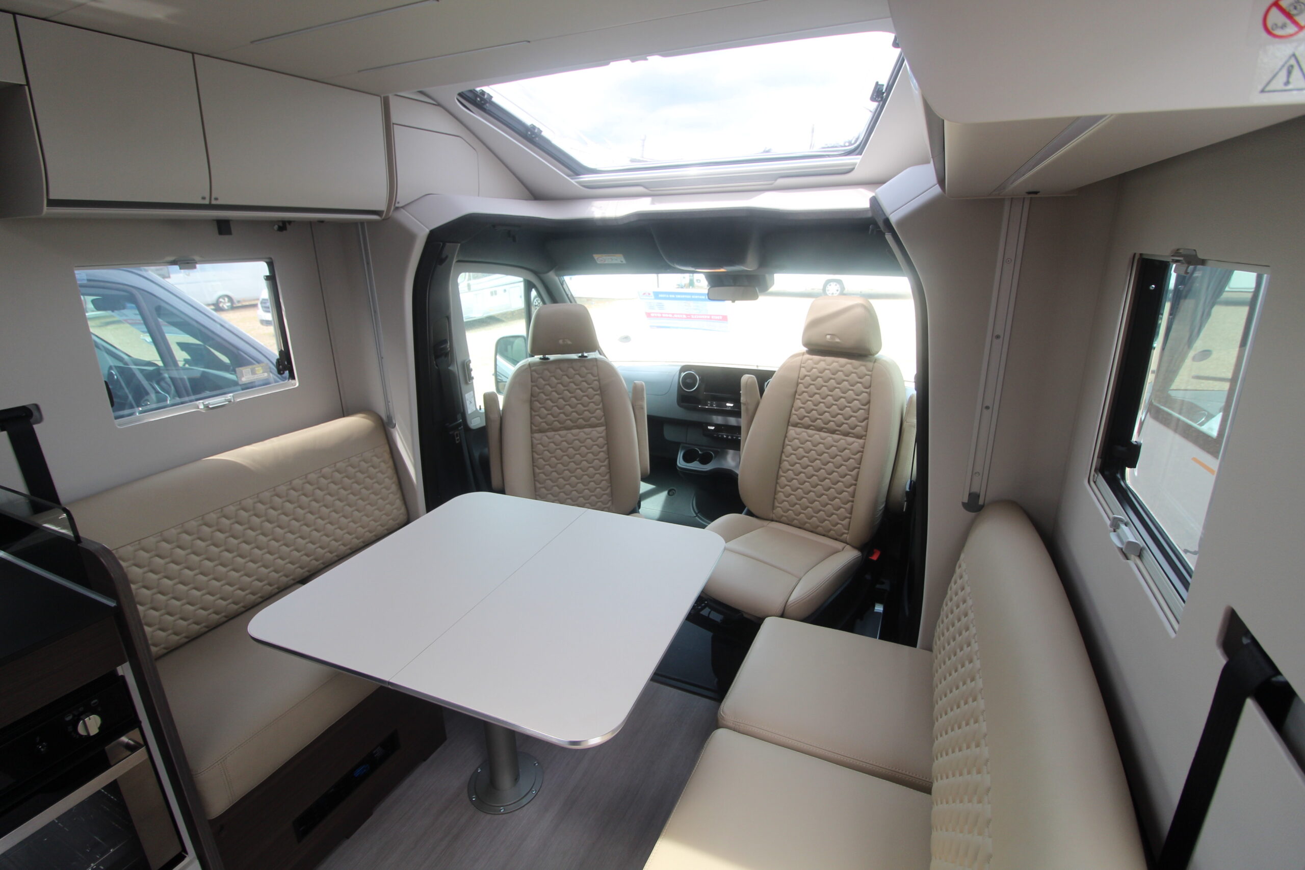 adria-matrix-supreme-670-dl-mb-key-01-26_1.jpg