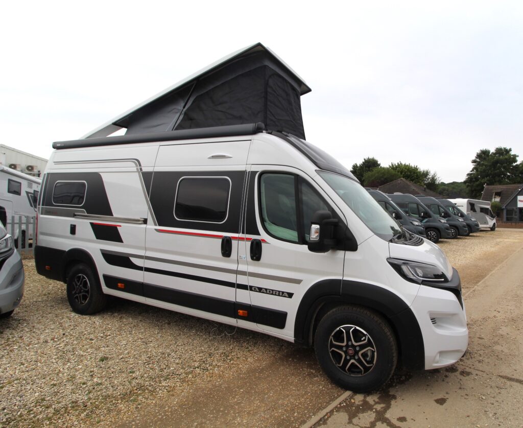 adria-twin-sports-640-sgx-pop-key-02-white-25.jpg