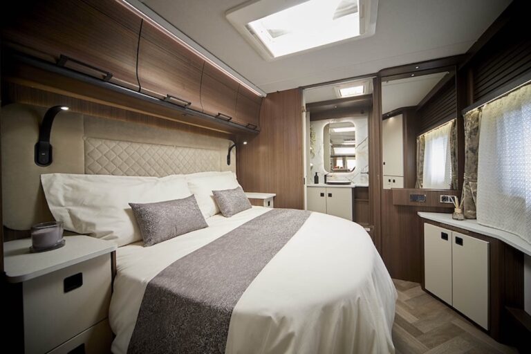 Coachman Lusso Interior 1