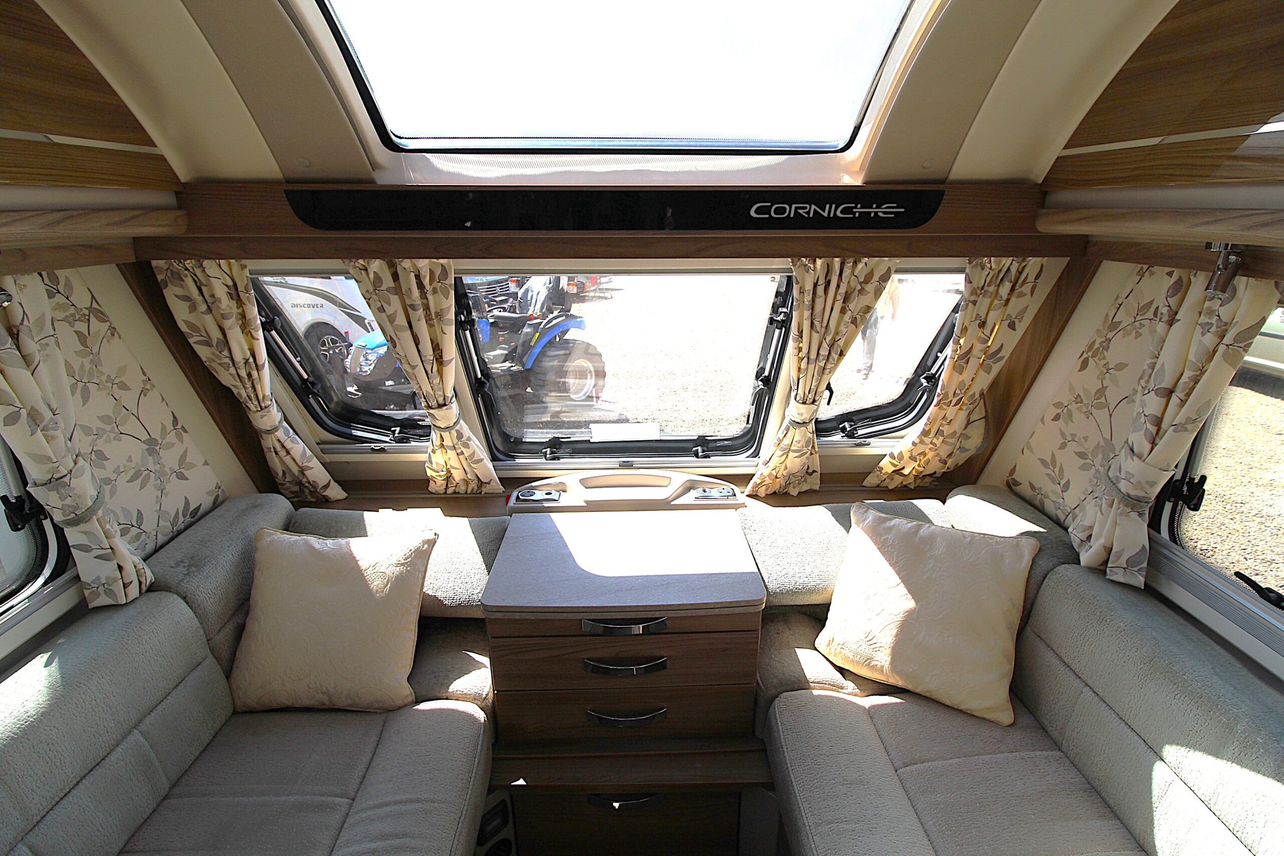 2017-swift-corniche-15-2-3.jpg