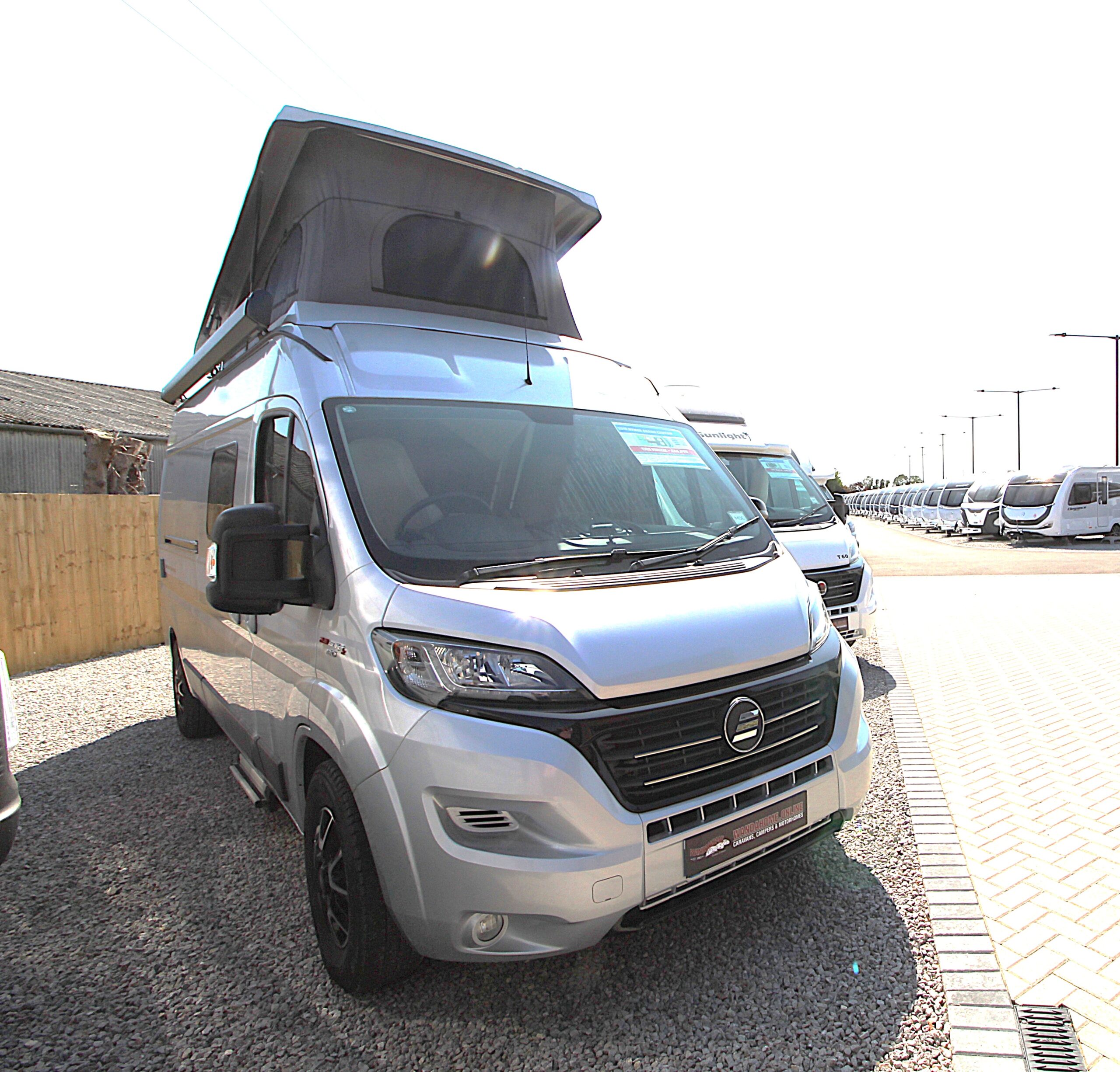 2018-hymer-grand-canyon-11.jpg