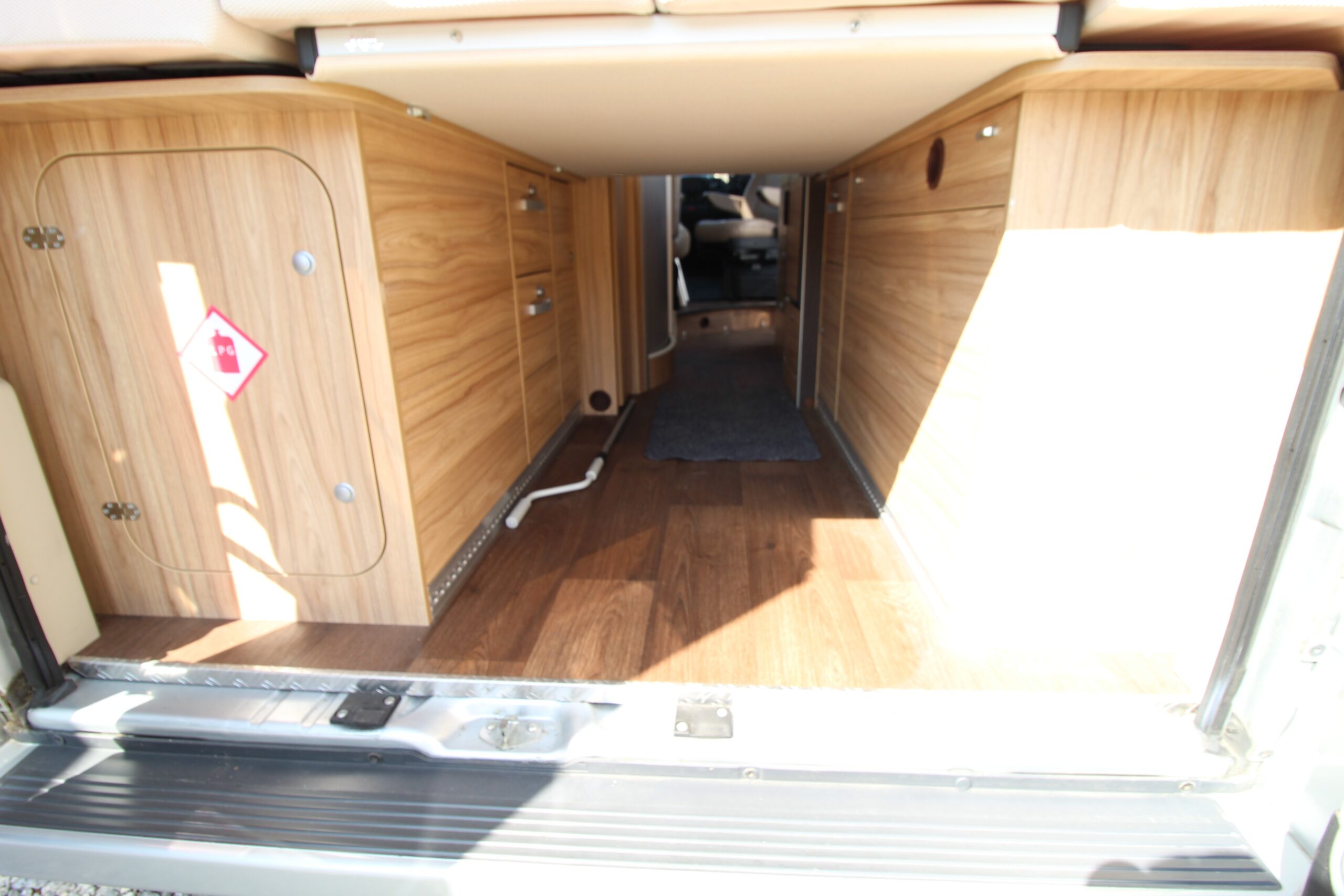 2018-hymer-grand-canyon-3.jpg