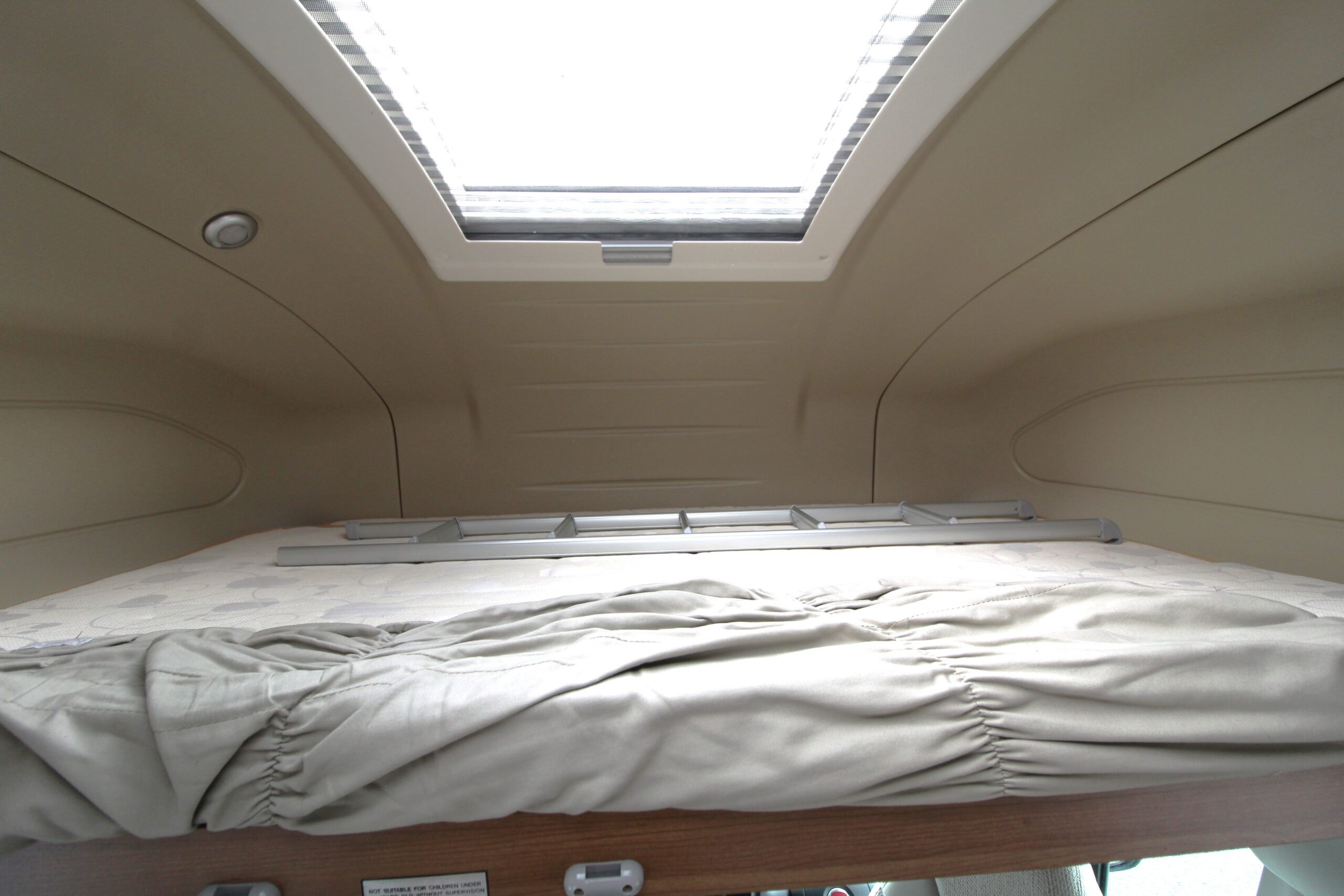 2019-auto-trail-apache-632-19_1.jpg