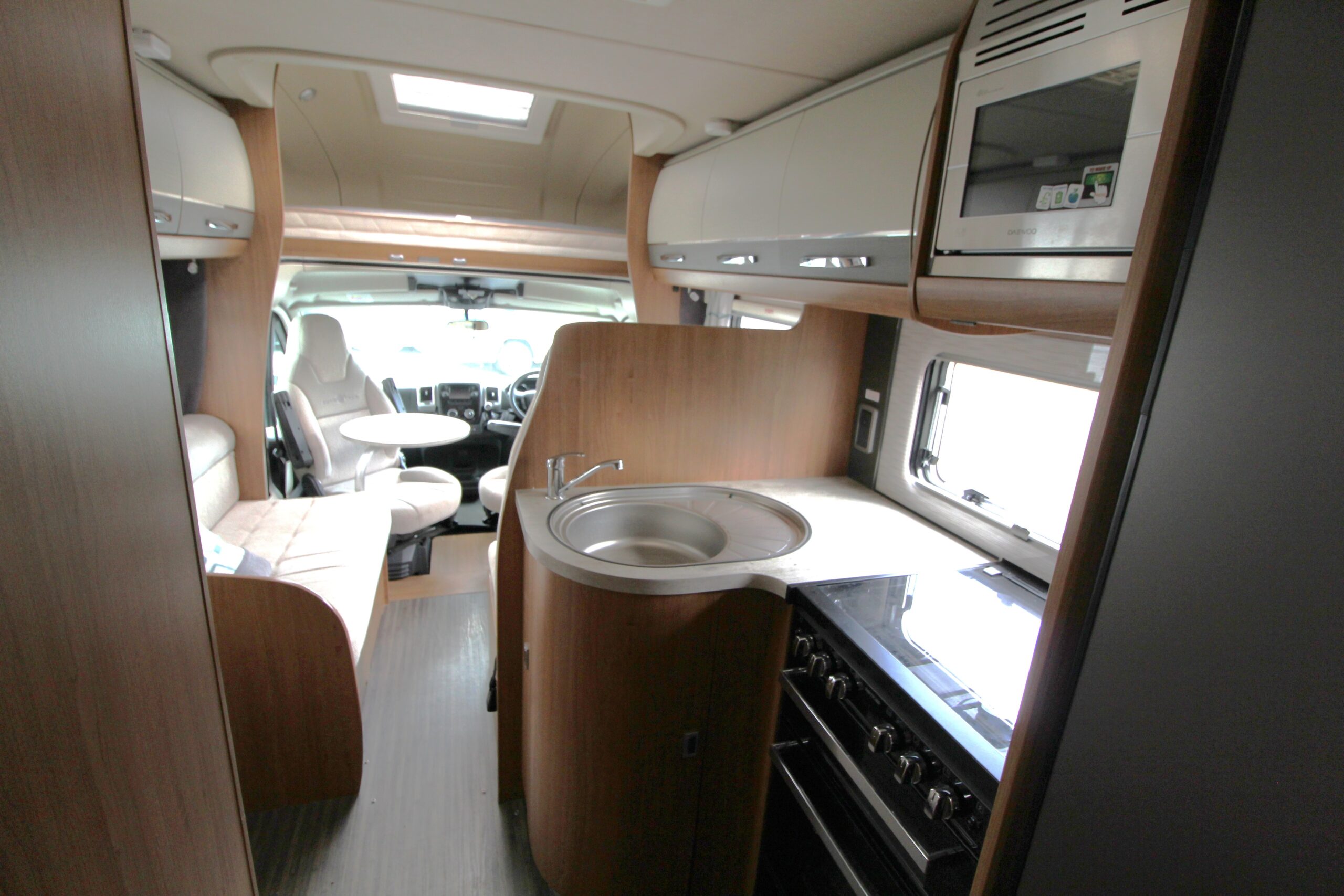 2019-auto-trail-apache-632-39_1.jpg