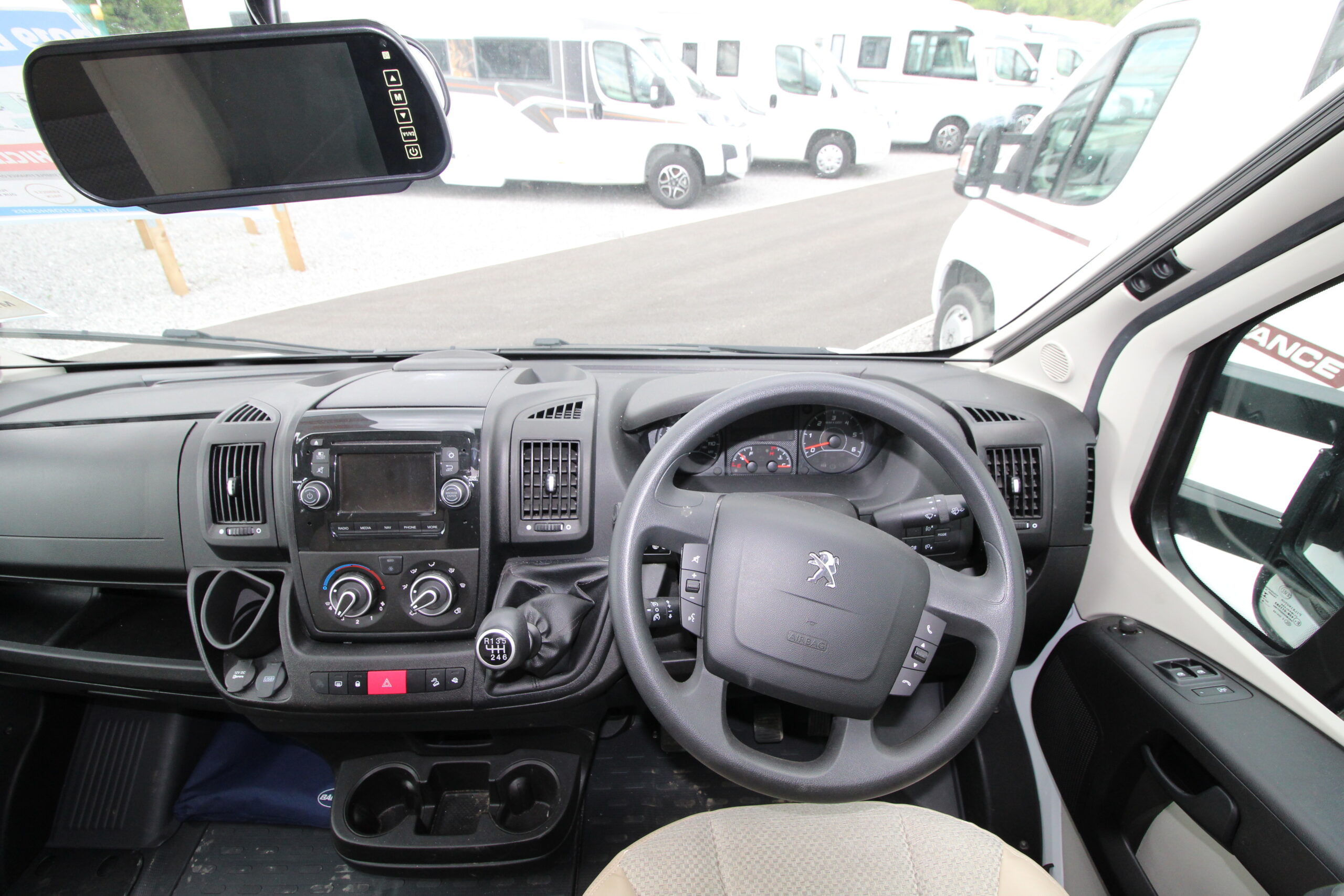 2019-autograh-79-4i-stock-62992-15.jpg