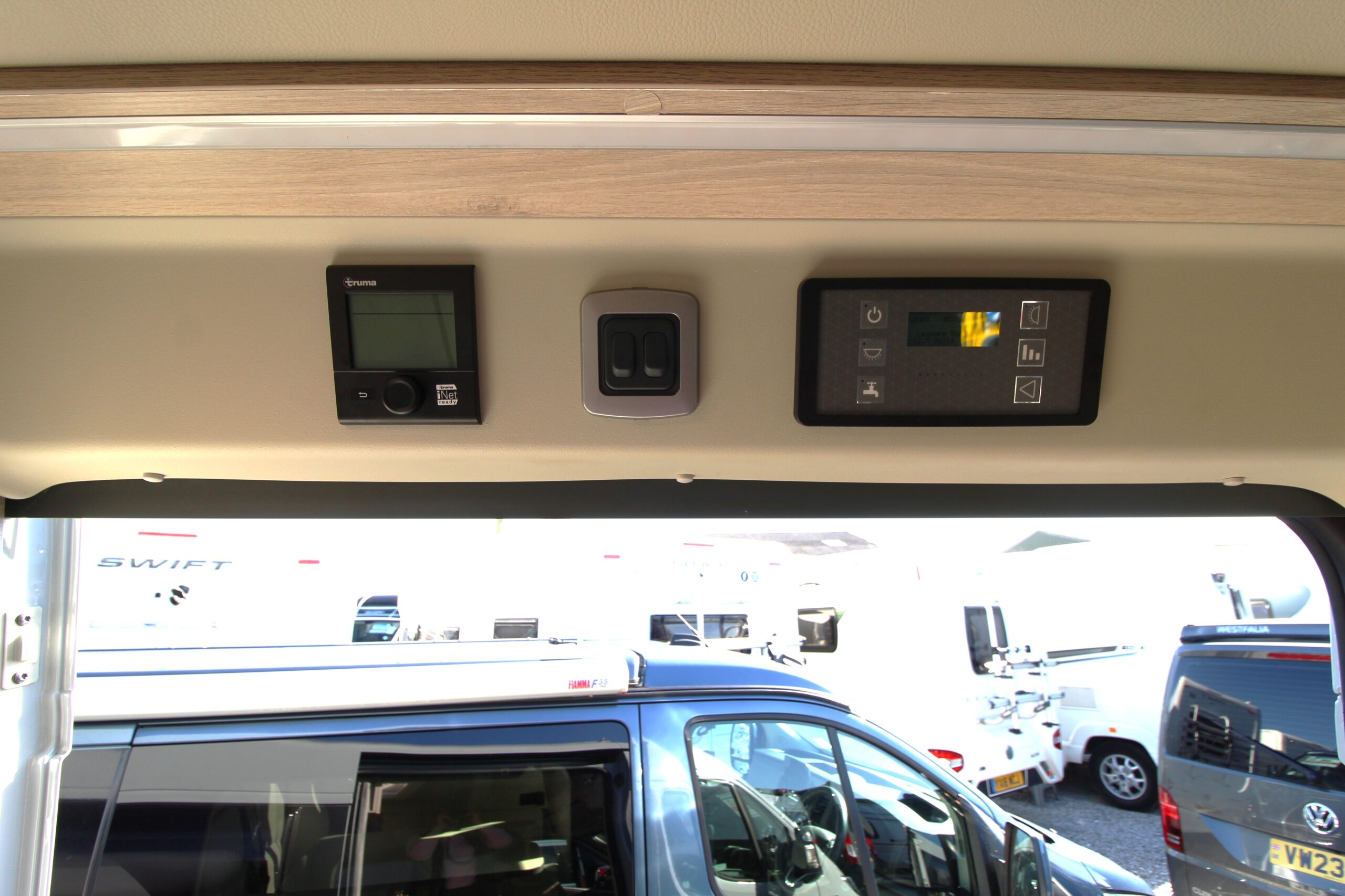 2020-chausson-v594-10.jpg