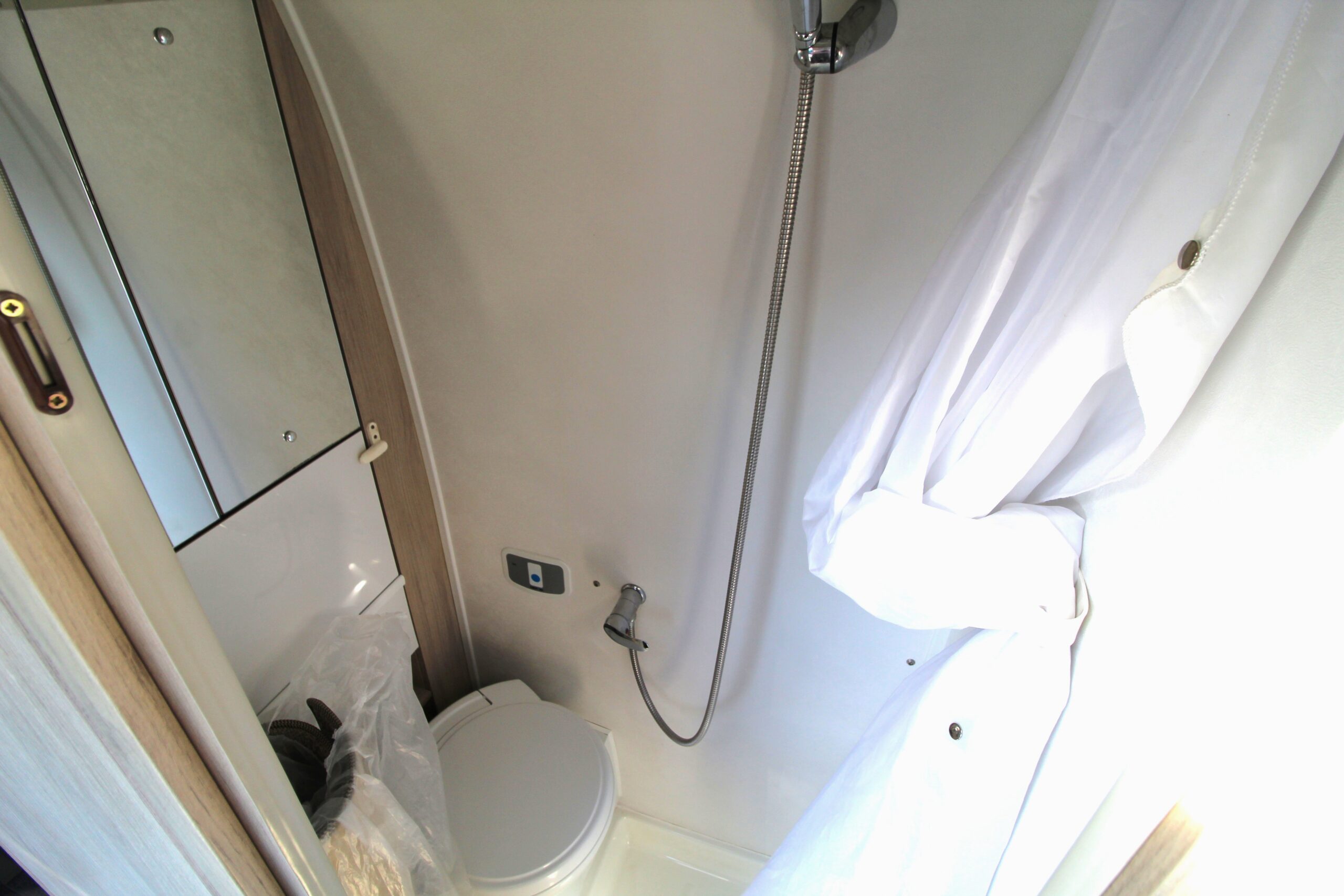 2020-chausson-v594-2.jpg