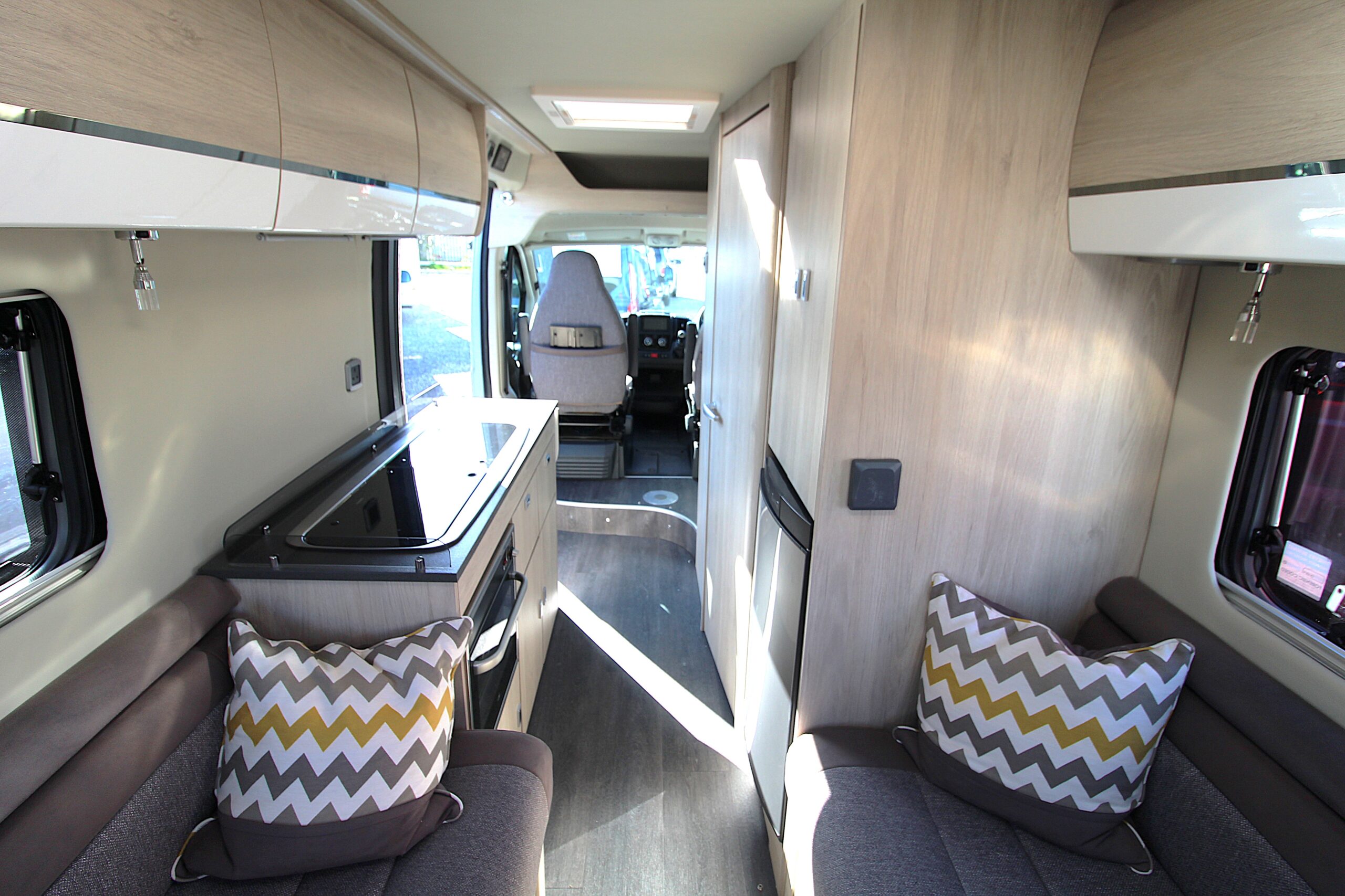 2020-chausson-v594-24.jpg