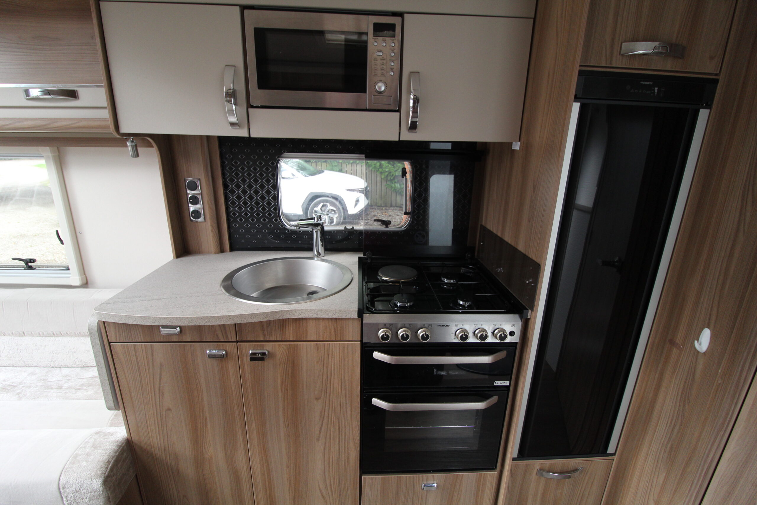 2021-swift-corniche-162-16.jpg