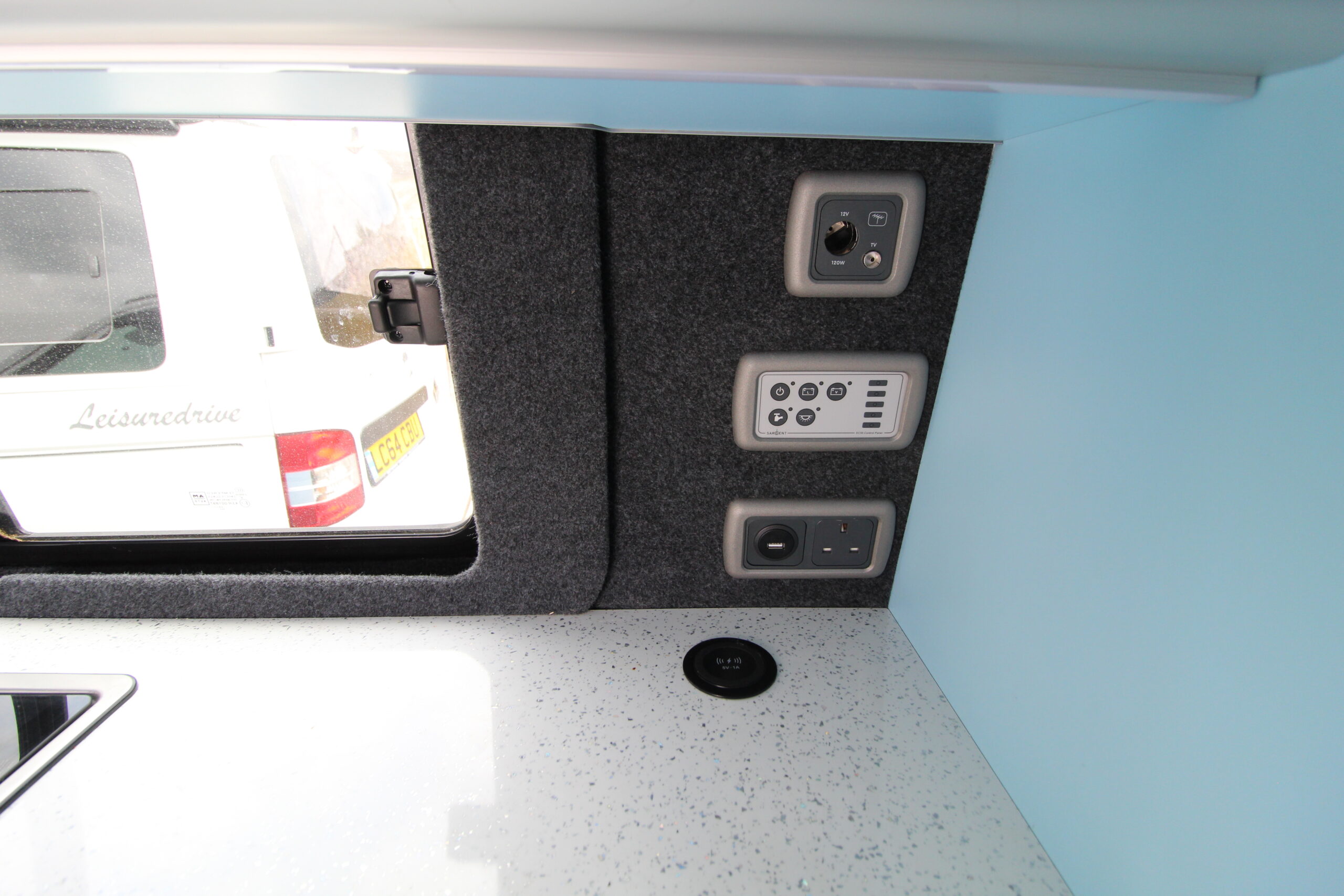 2021-vw-starline-transporter-68559-17.jpg