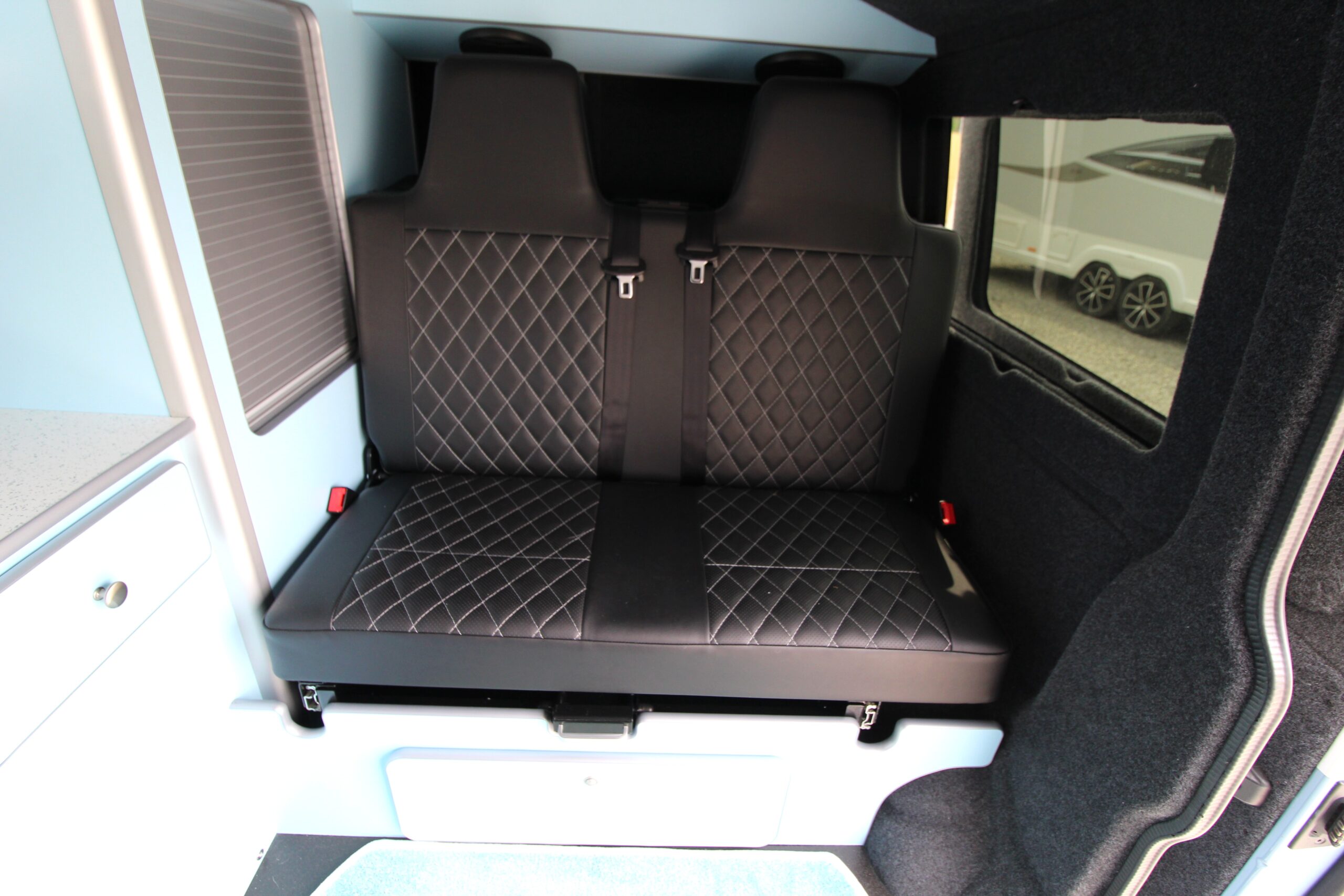 2021-vw-starline-transporter-68559-18.jpg