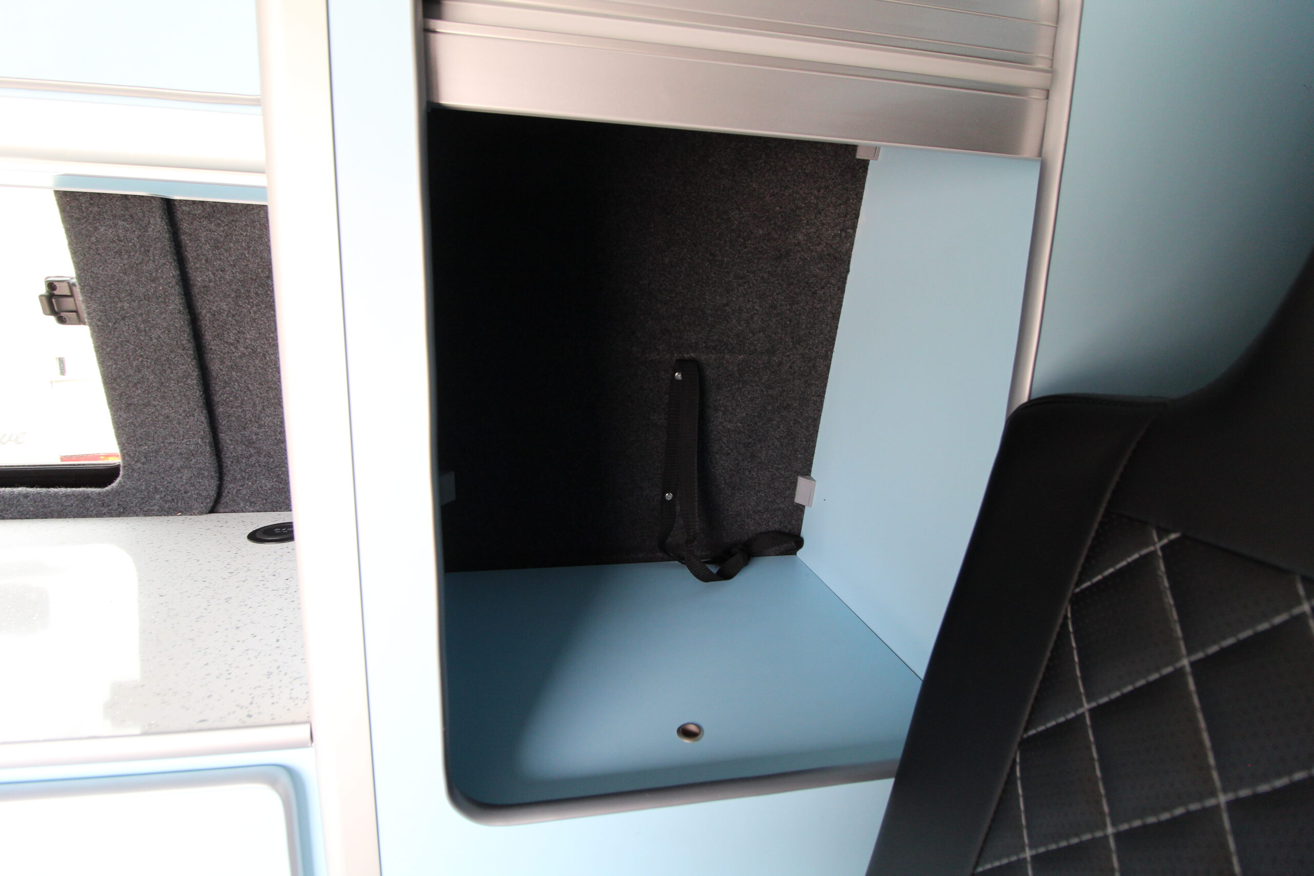 2021-vw-starline-transporter-68559-19.jpg