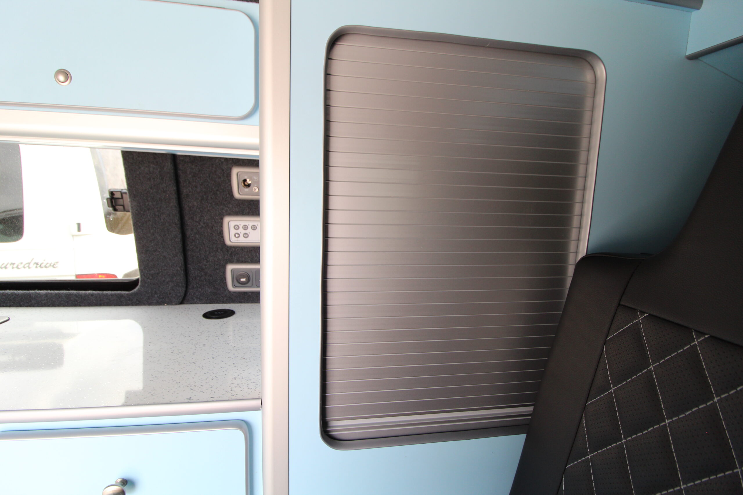 2021-vw-starline-transporter-68559-20.jpg