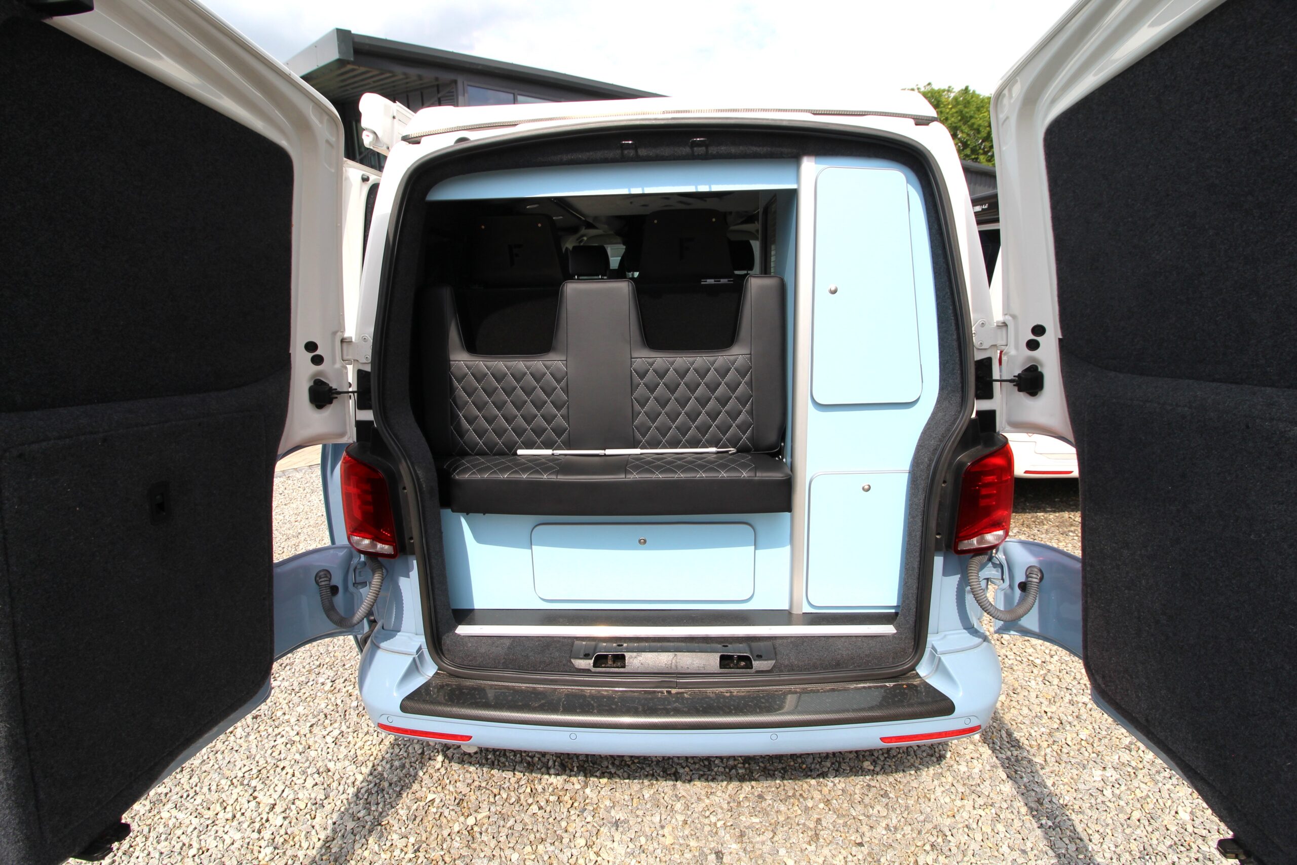 2021-vw-starline-transporter-68559-28.jpg