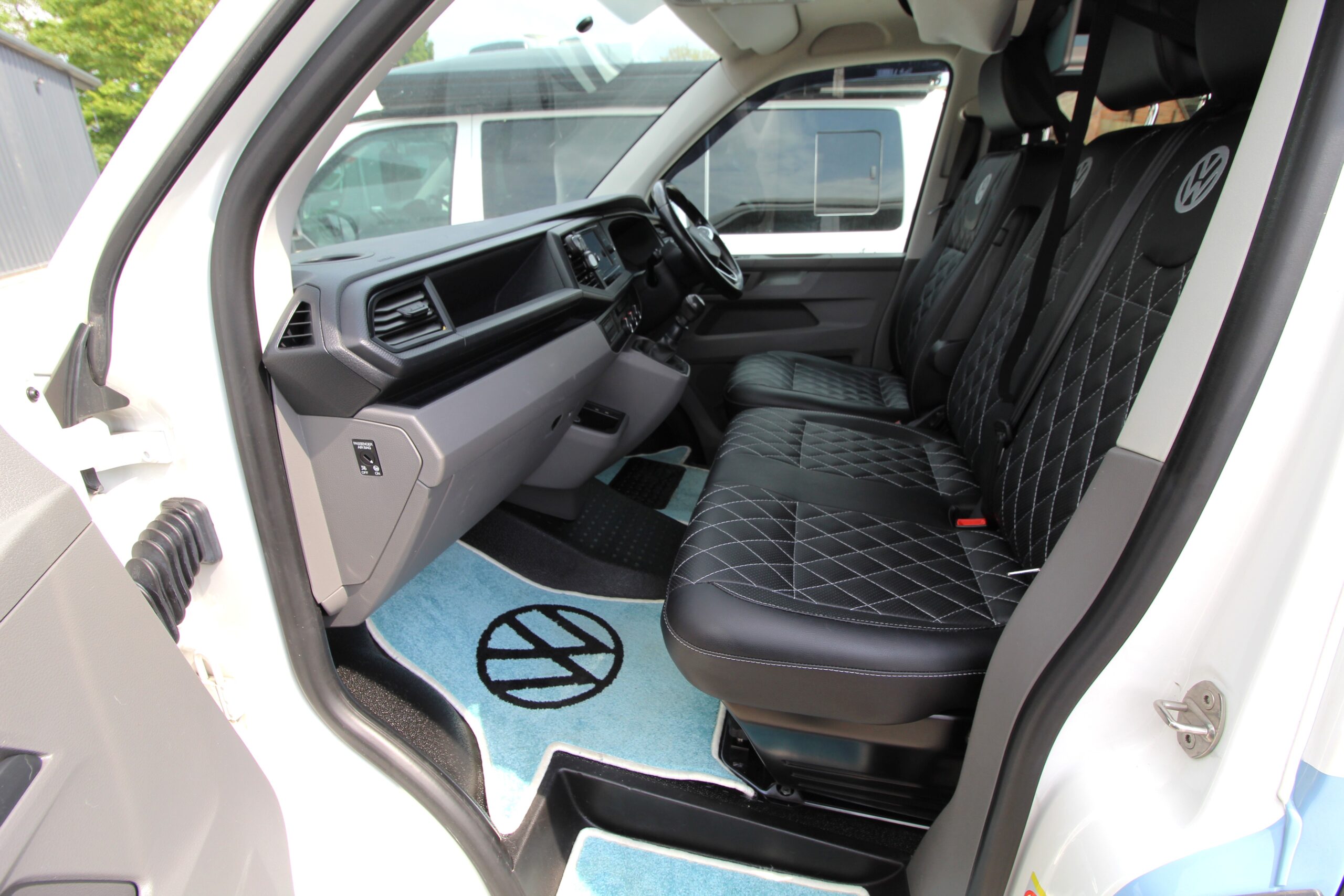 2021-vw-starline-transporter-68559-39.jpg