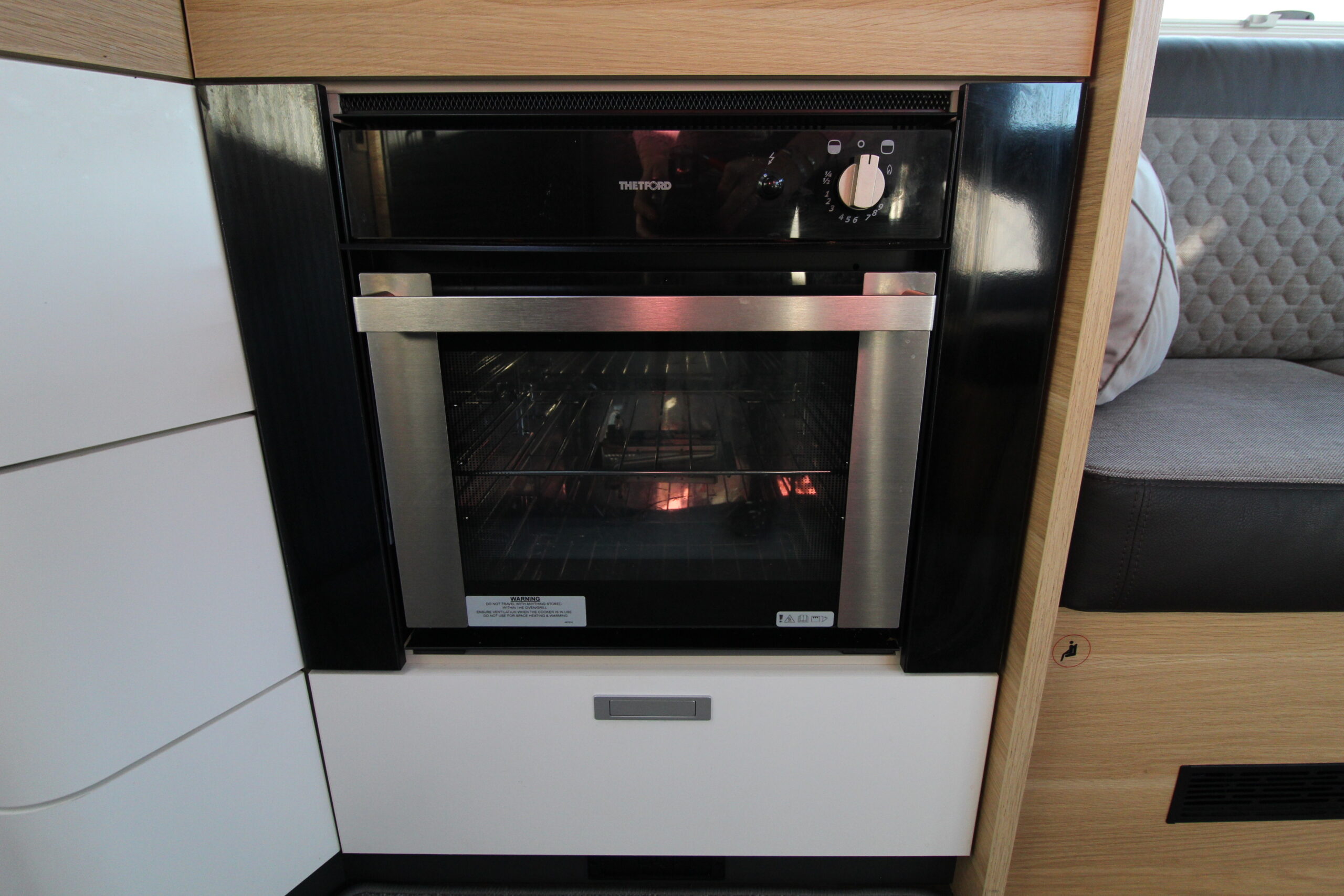 2023-adria-matrix-600-dt-plus-used-15.jpg