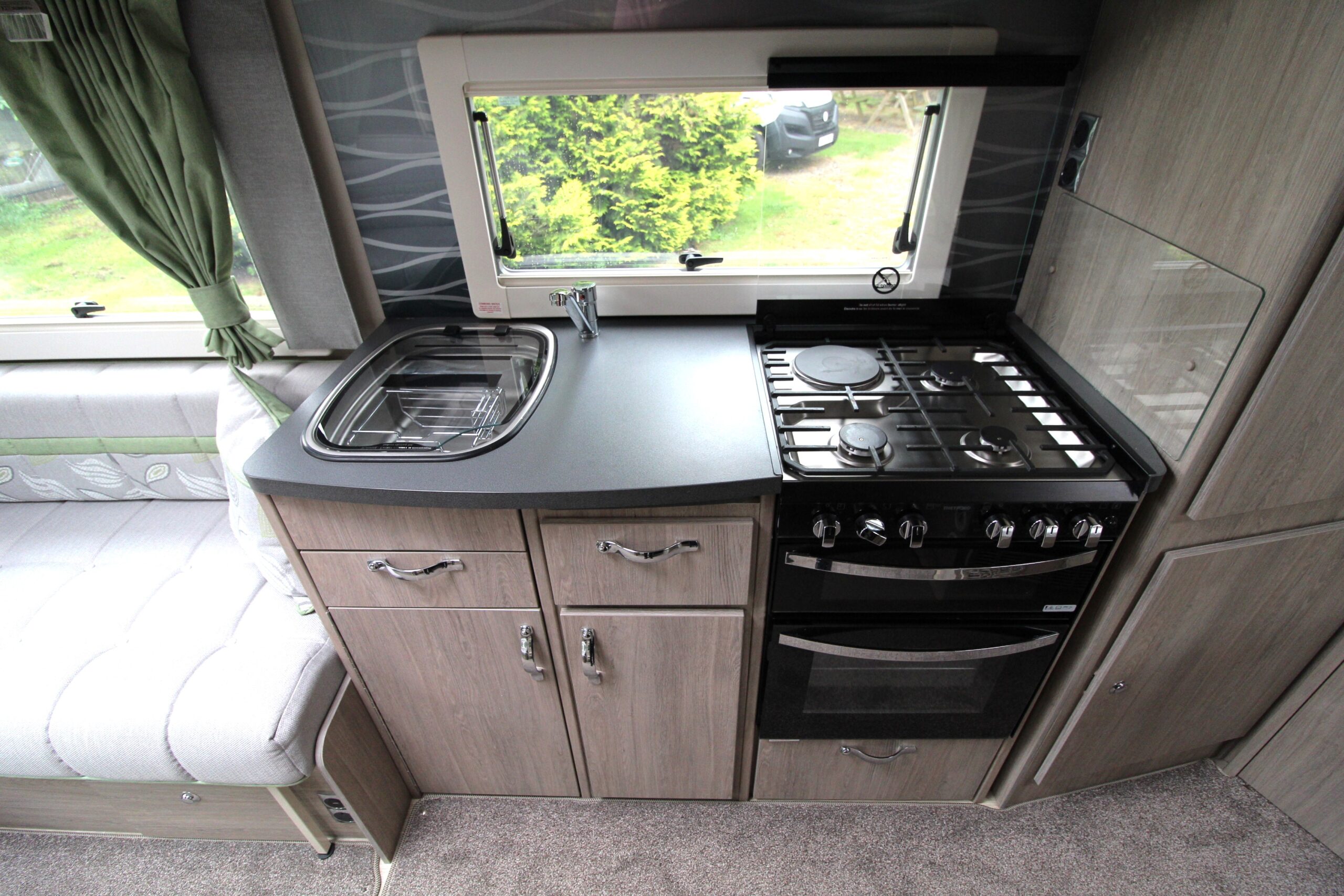 2023-auto-sleeper-malvern-mb-15.jpg