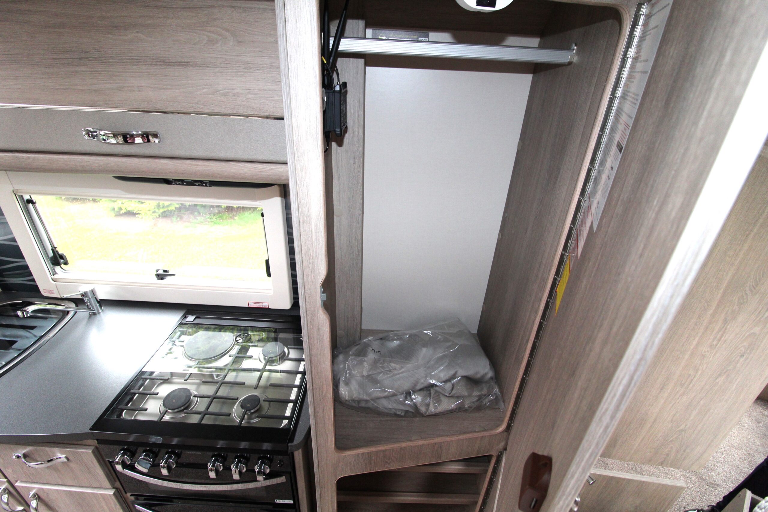 2023-auto-sleeper-malvern-mb-30.jpg