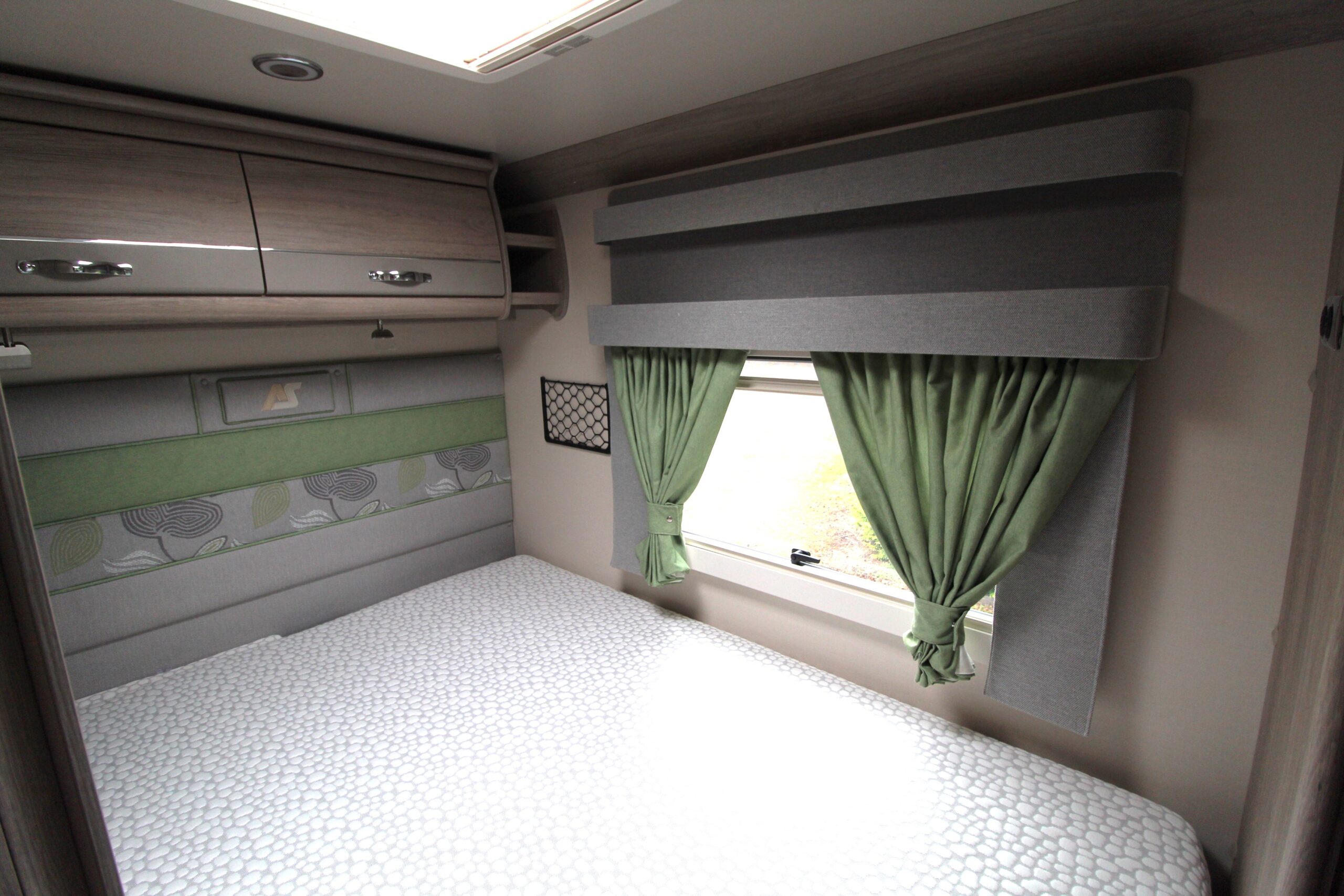 2023-auto-sleeper-malvern-mb-31.jpg