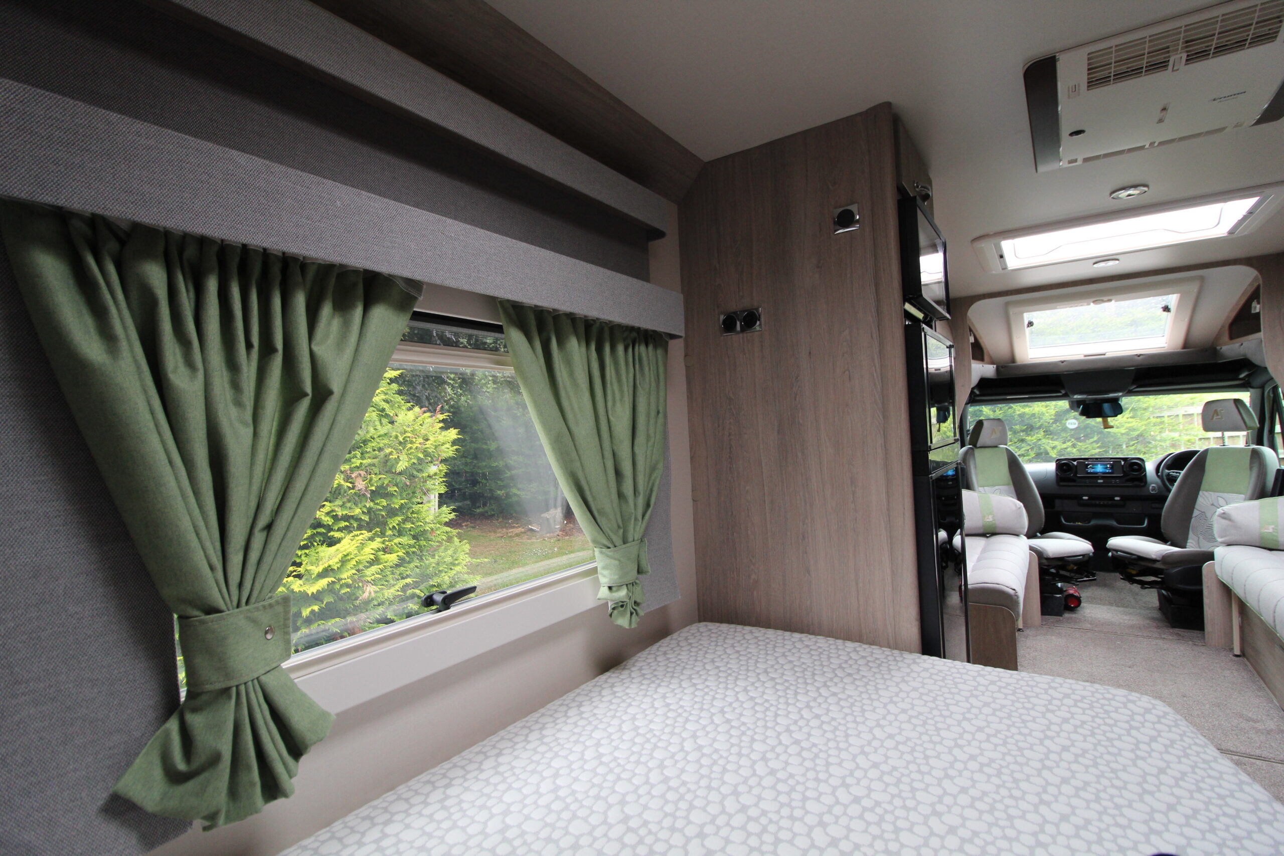 2023-auto-sleeper-malvern-mb-32.jpg
