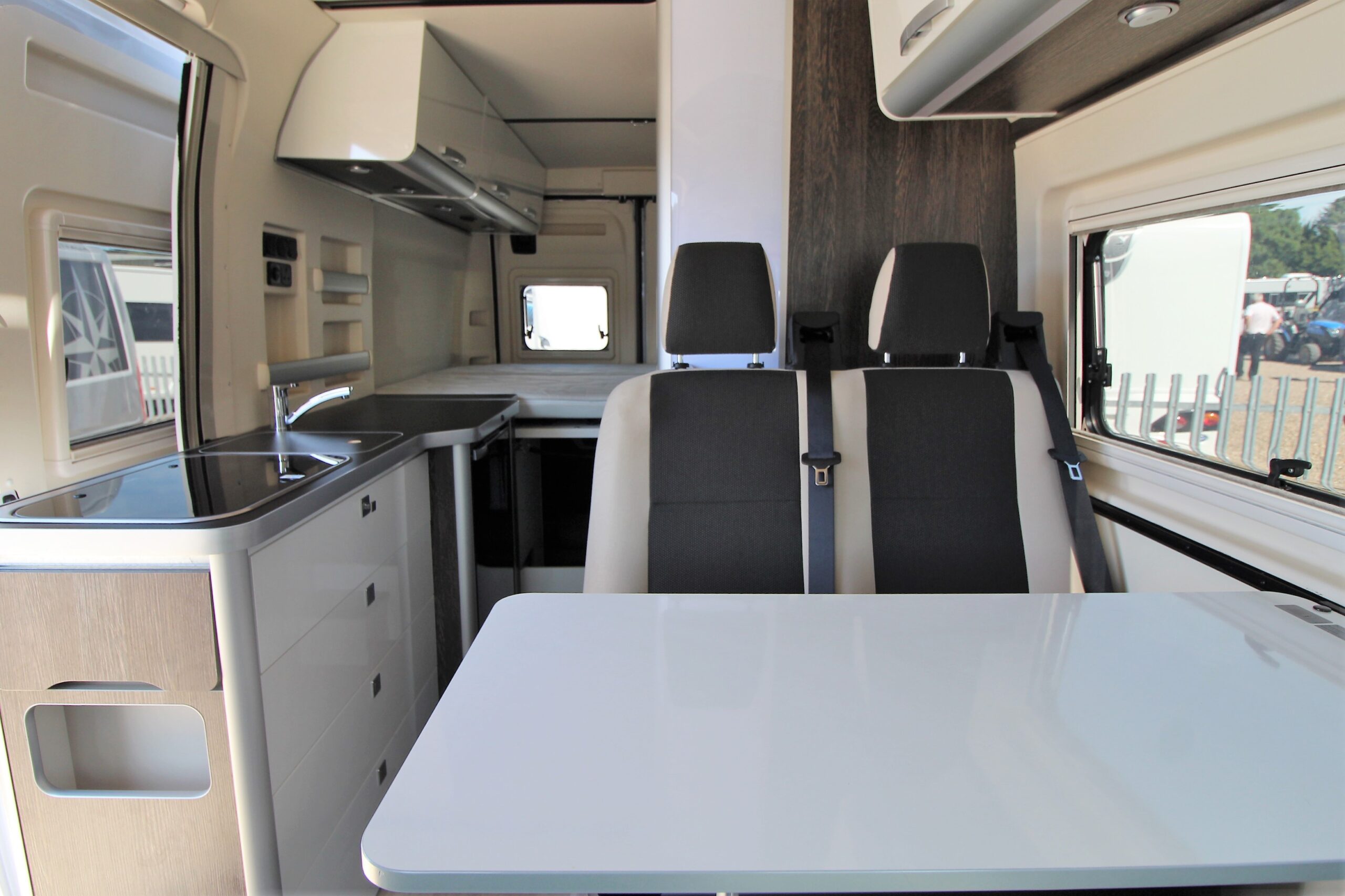 2023-westfalia-columbus-601d-sport-white-2.jpg
