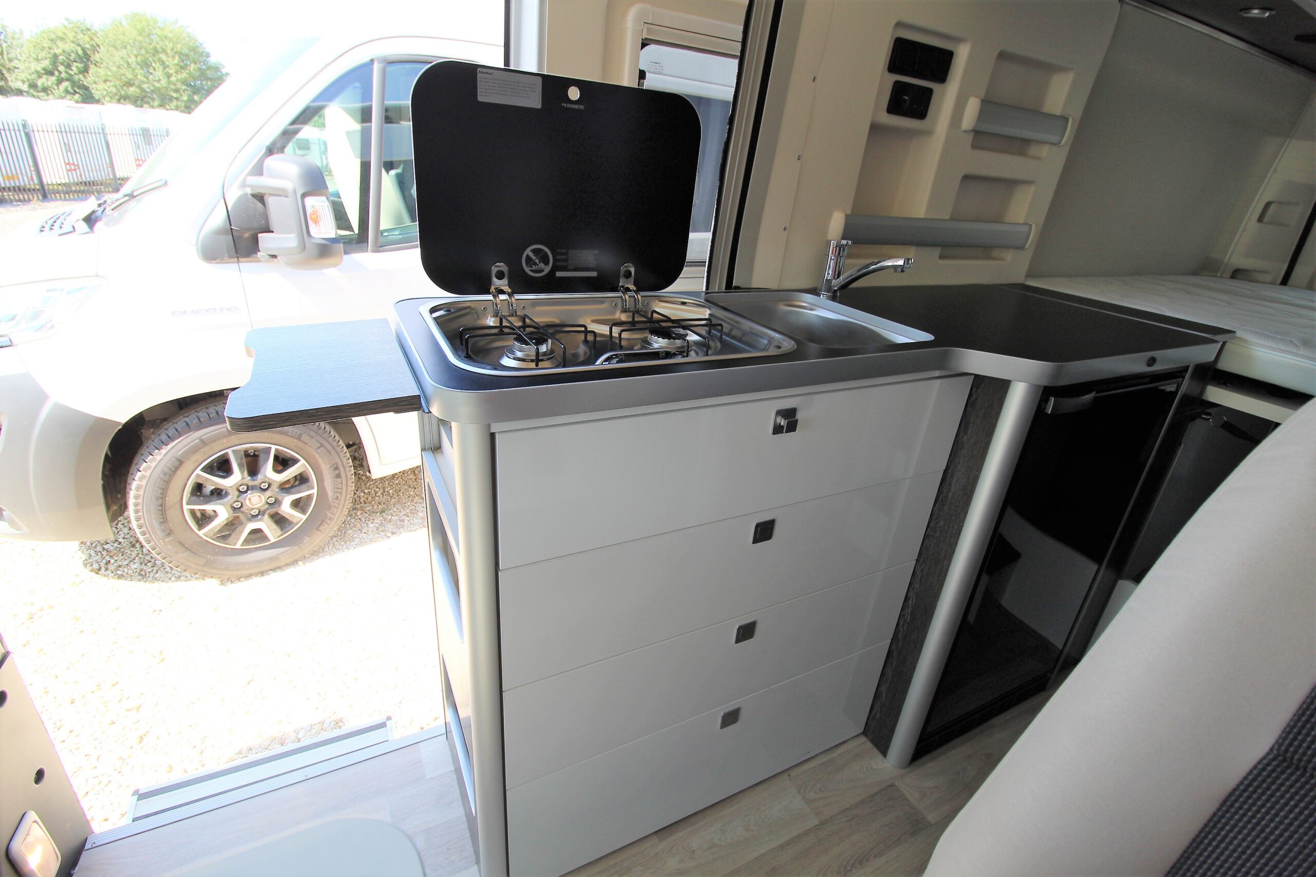 2023-westfalia-columbus-601d-sport-white-8.jpg
