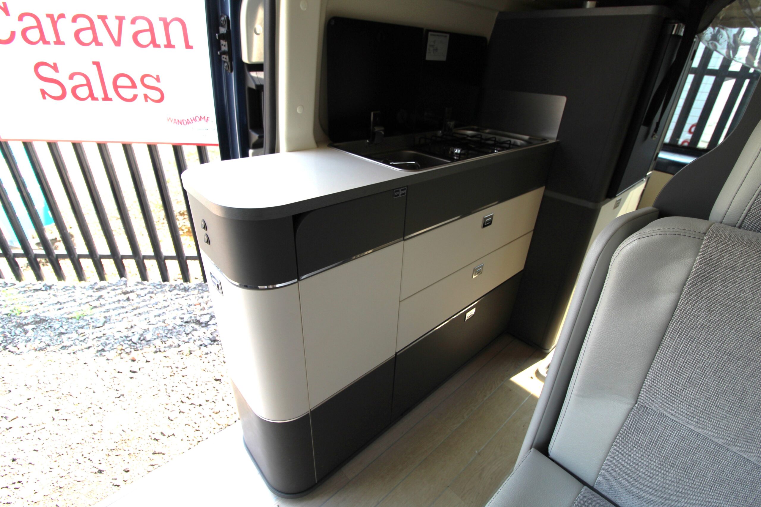 2023-westfalia-kelsey-met-blue-32112-k22-11.jpg