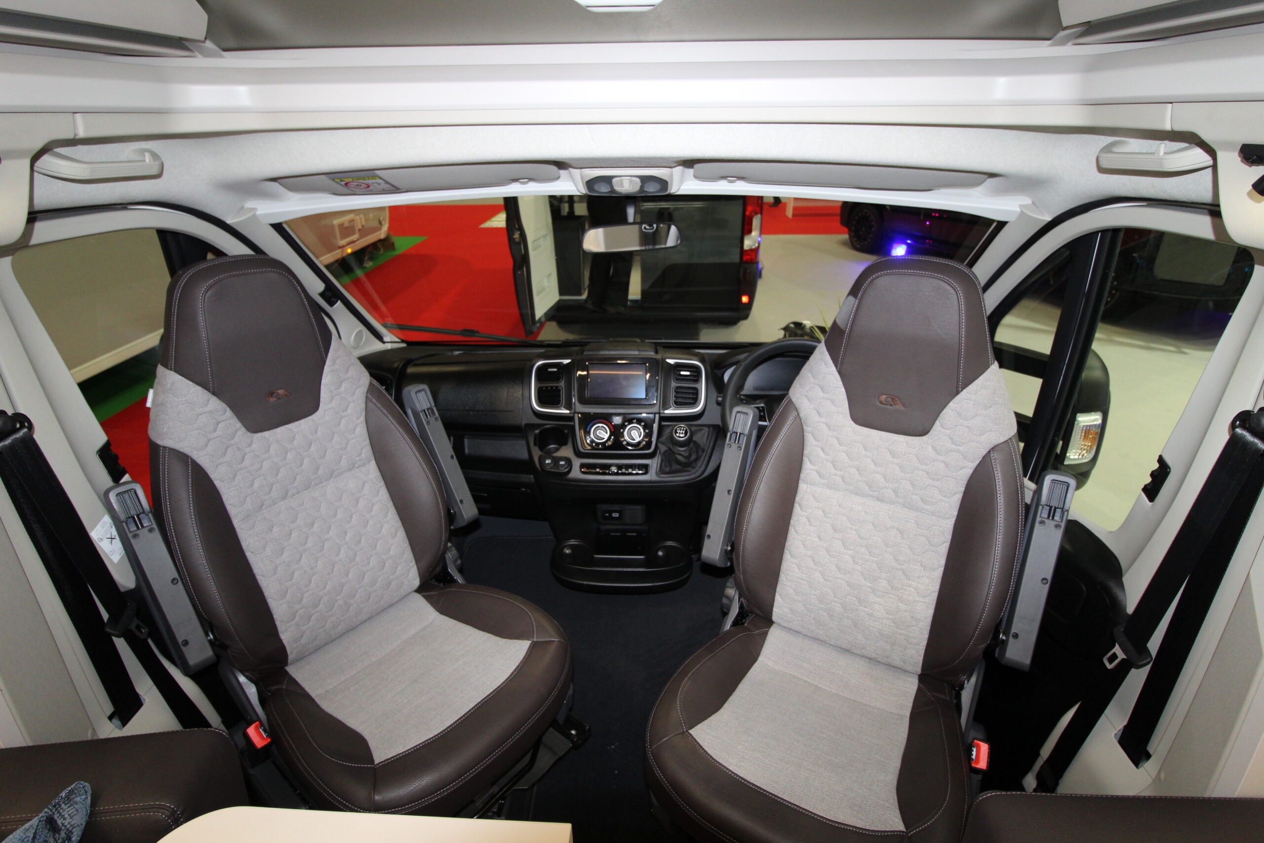 2024-adria-matrix-axxess-600-dt-4.jpg