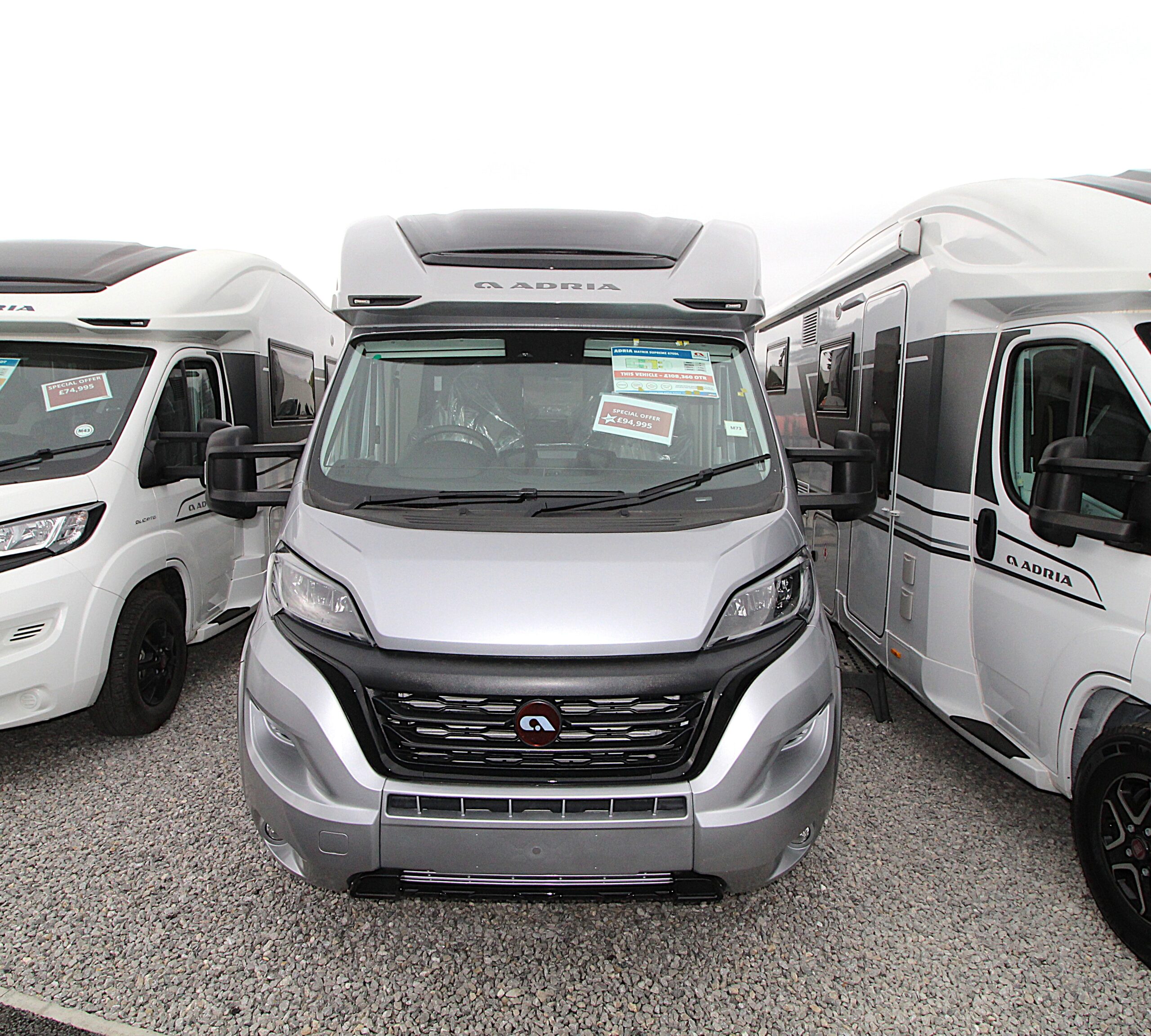 2024-adria-matrix-sup-670-dl-stock-62658-2.jpg
